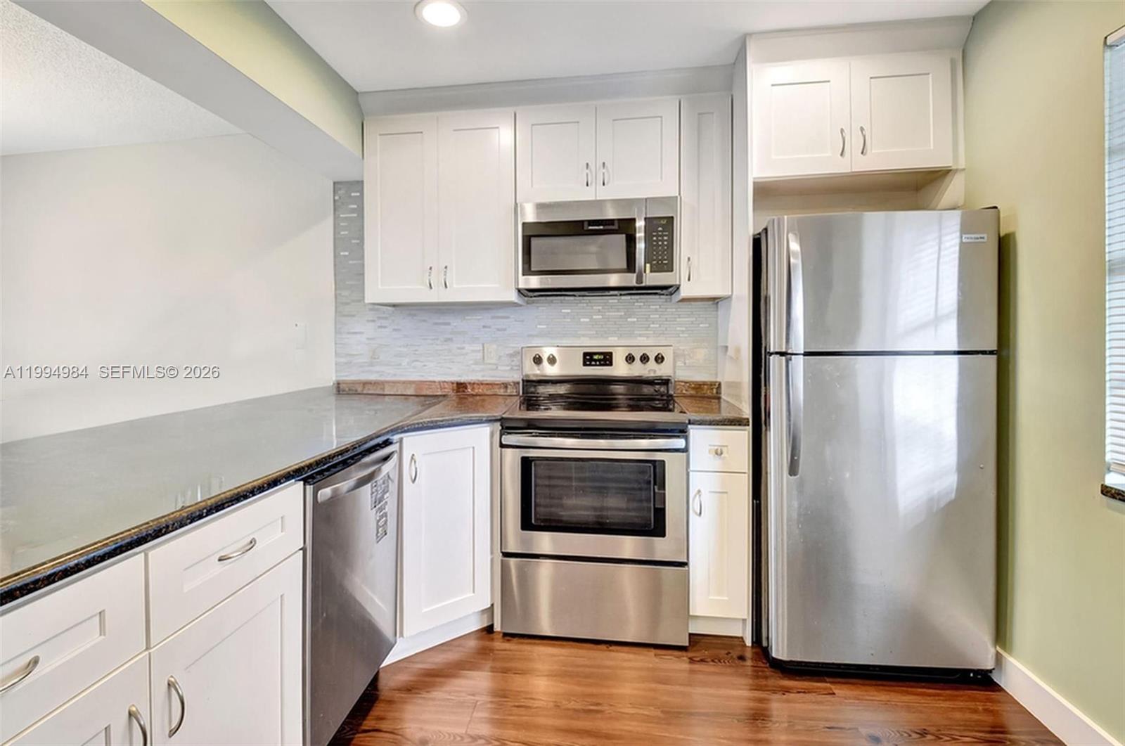 308 2 / 2 920 sq. ft. $ 2026-04-04 0 Photo