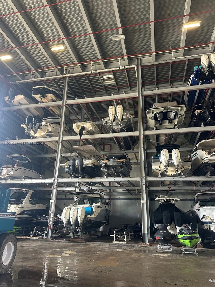   /   sq. ft. $ 2026-04-04 0 foto