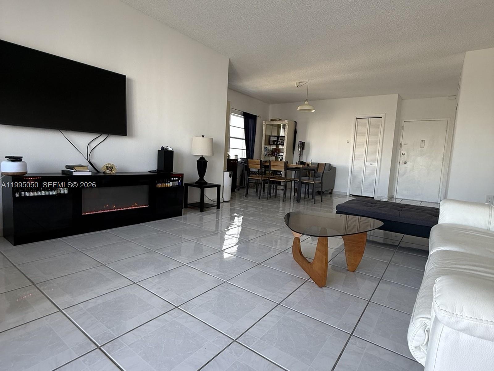 1031 2 / 2 1350 sq. ft. $ 2026-04-04 0 Photo