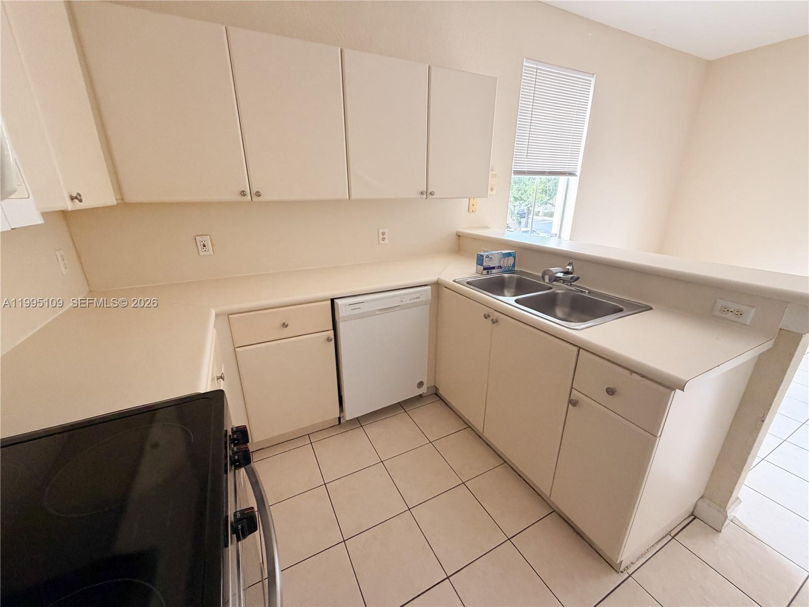 2039 2 / 3 1282 sq. ft. $ 2026-04-06 0 Photo