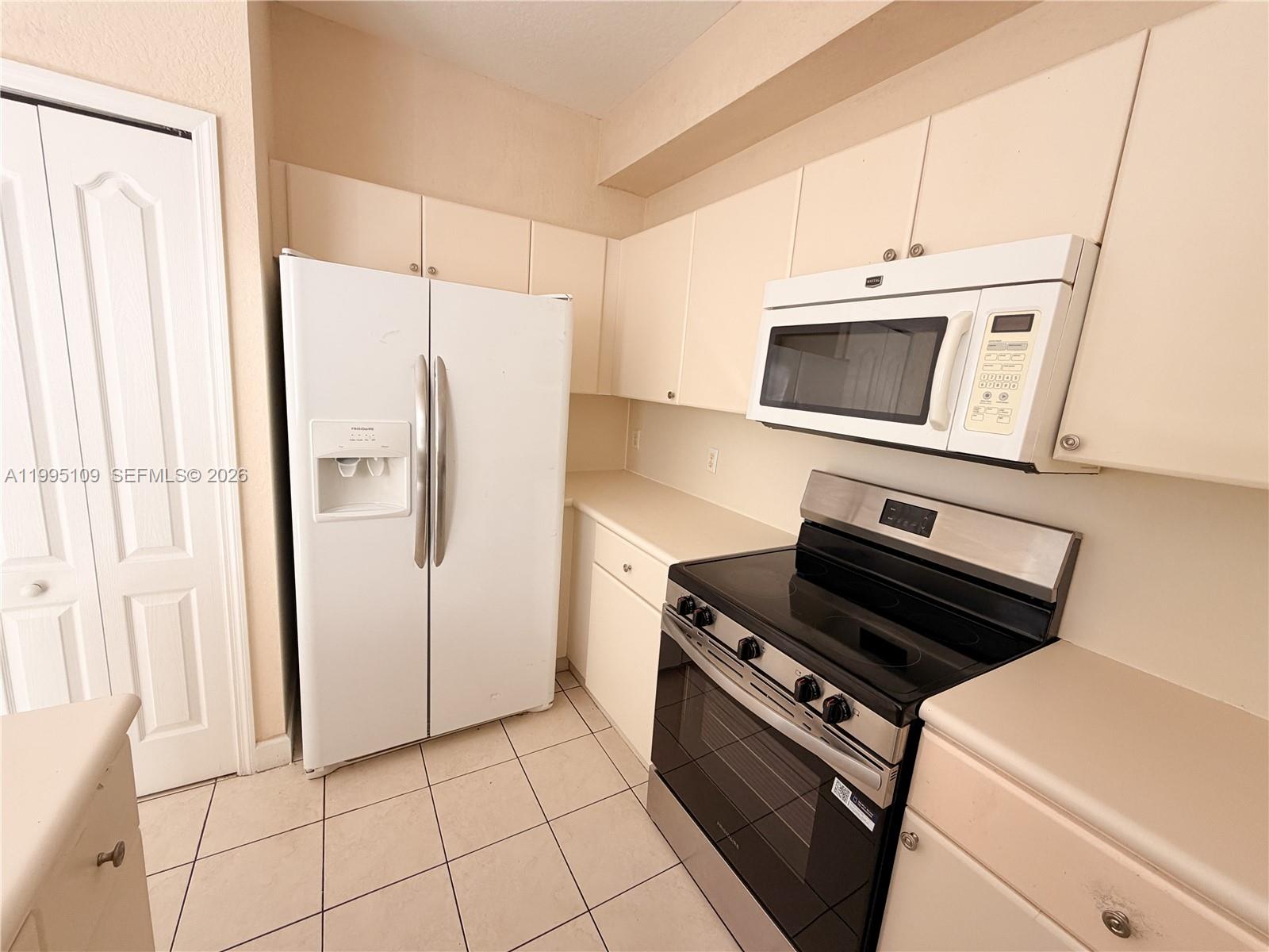 2039 2 / 3 1282 sq. ft. $ 2026-04-06 0 Photo