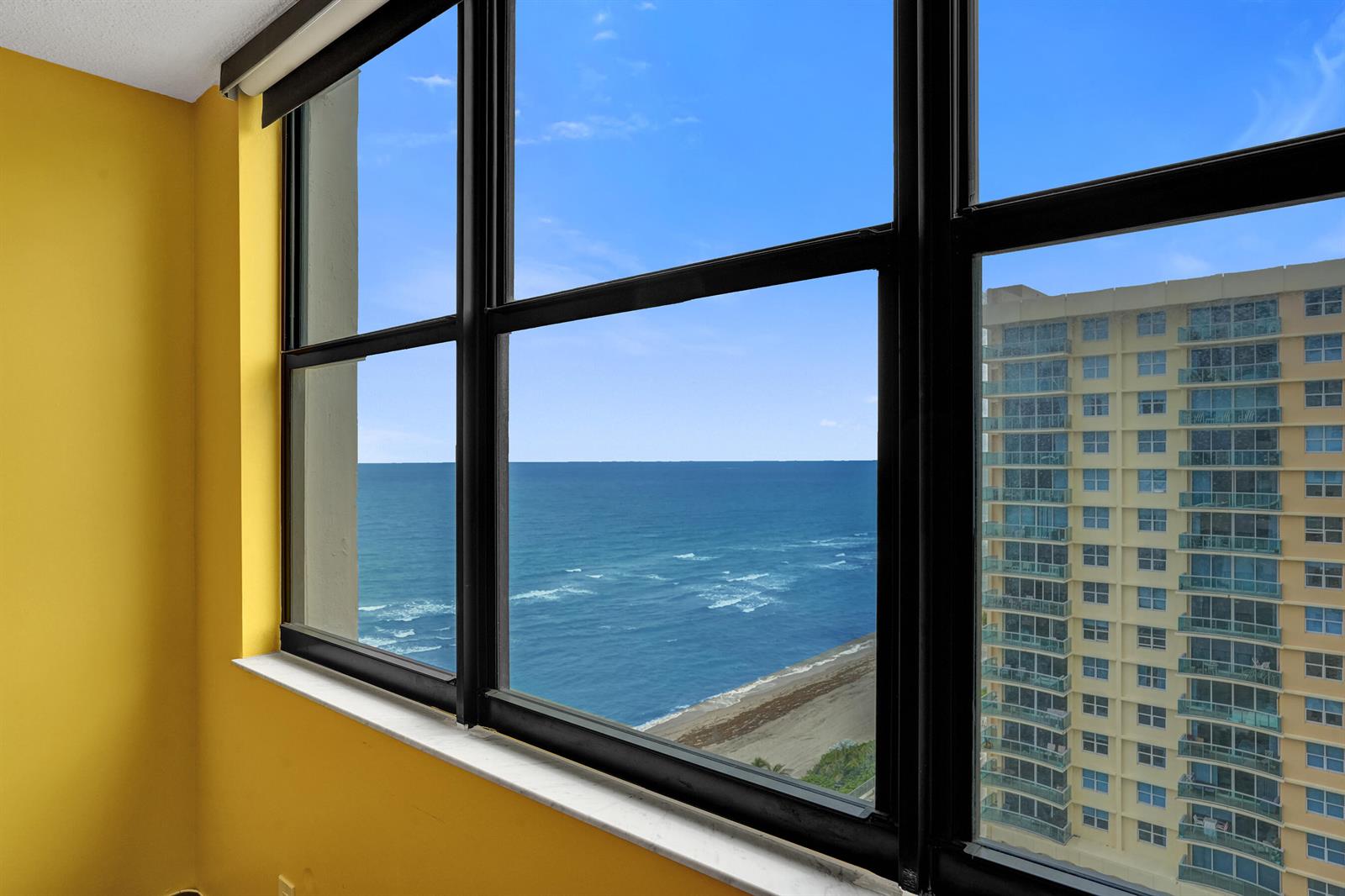 Photo of 2301 Ocean  #1408, Hollywood, Florida, 33019 - DSC07276
