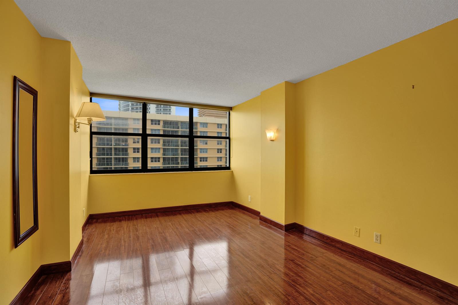 Photo of 2301 Ocean  #1408, Hollywood, Florida, 33019 - DSC07330