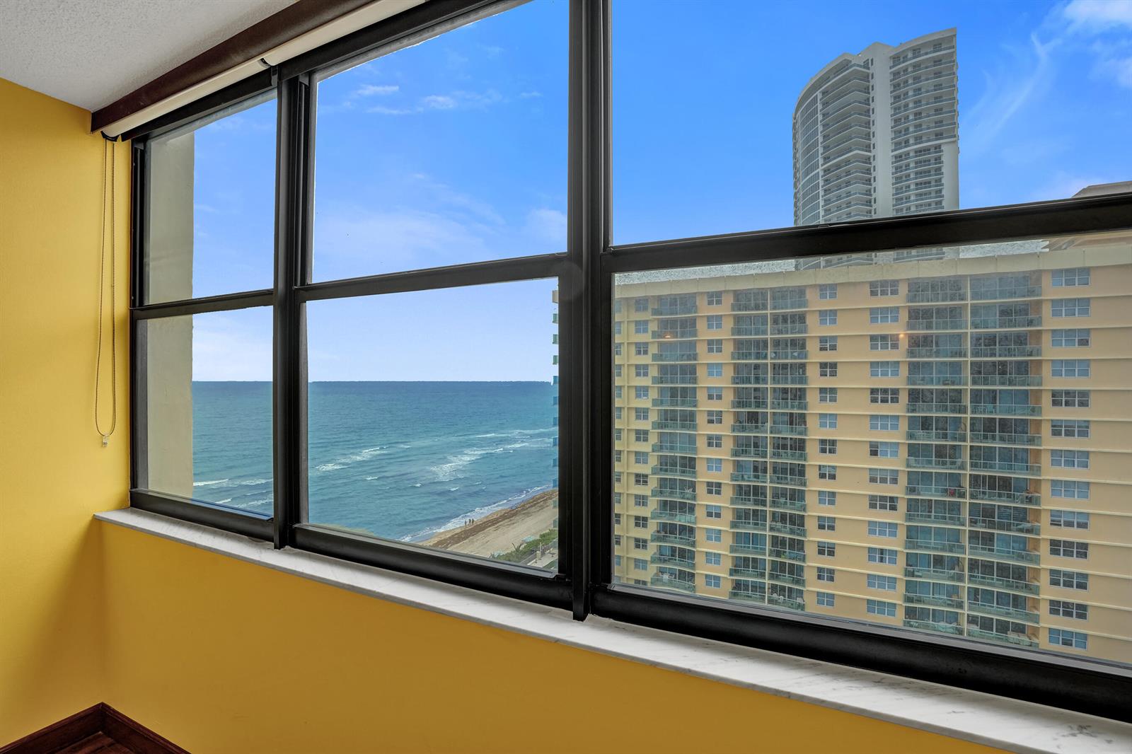 Photo of 2301 Ocean  #1408, Hollywood, Florida, 33019 - DSC07318
