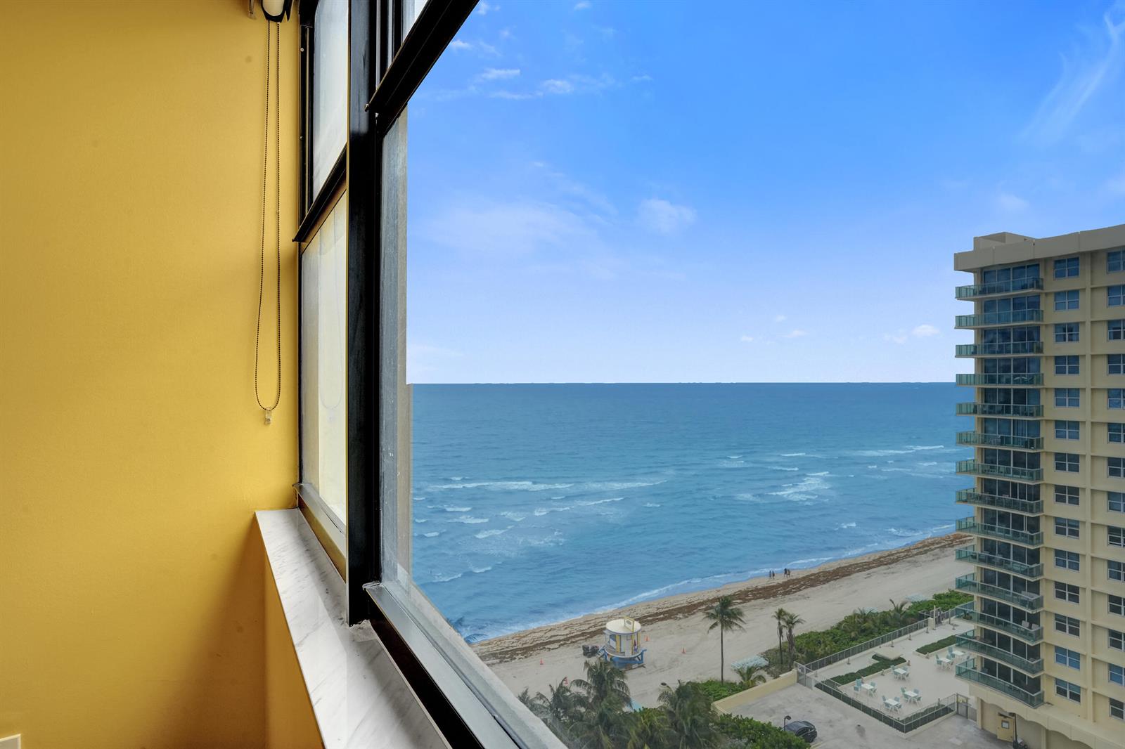 Photo of 2301 Ocean  #1408, Hollywood, Florida, 33019 - DSC07324