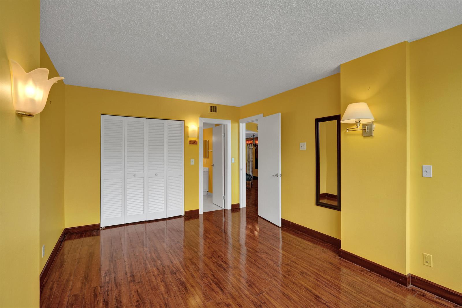 Photo of 2301 Ocean  #1408, Hollywood, Florida, 33019 - DSC07348