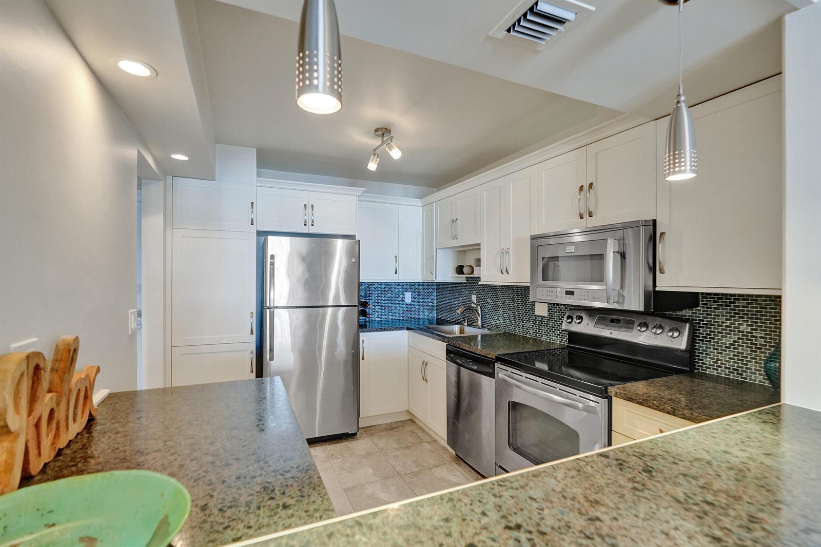 Photo of 2301 Ocean  #1408, Hollywood, Florida, 33019 - DSC09516