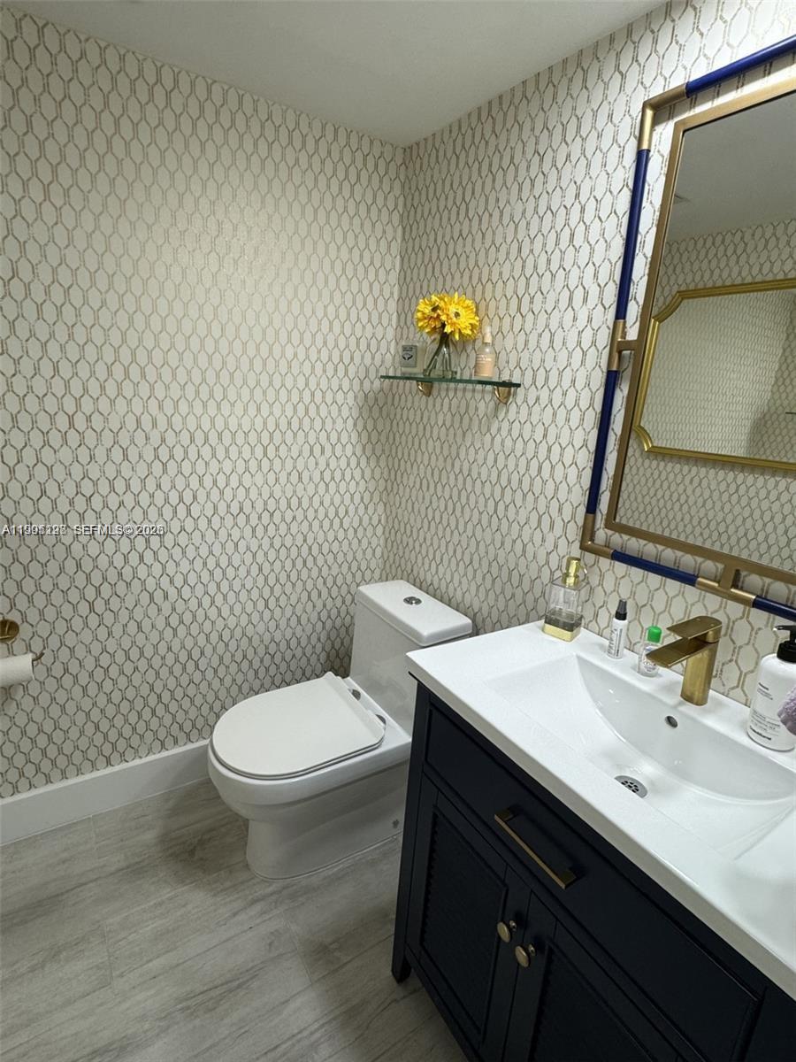 Photo of 2030 Ocean Dr  #815, Hallandale Beach, Florida, 33009 - 