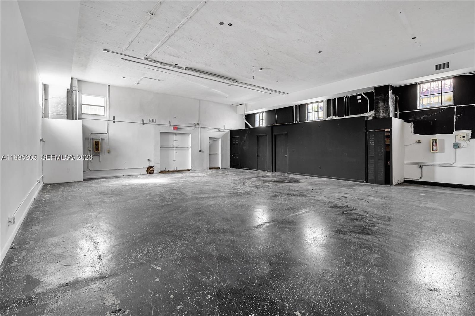   /   sq. ft. $ 2026-04-05 0 Photo