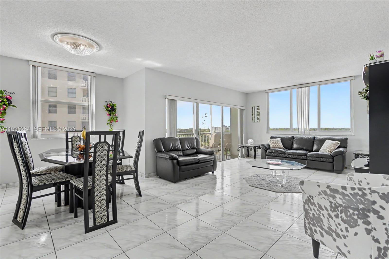 See details 700 2 / 2 1284 sq. ft. $ 2026-04-05 0 Photo