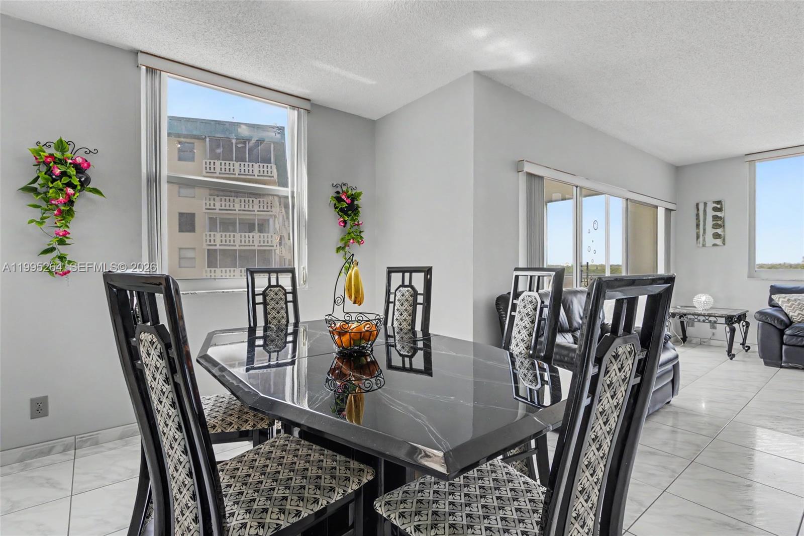See details 700 2 / 2 1284 sq. ft. $ 2026-04-05 0 Photo