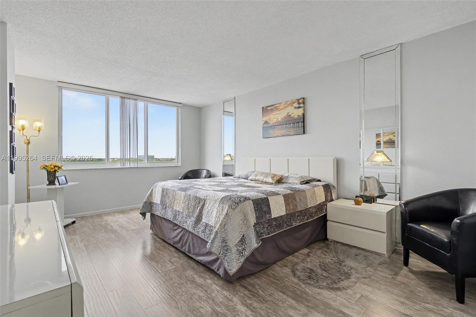 See details 700 2 / 2 1284 sq. ft. $ 2026-04-05 0 Photo