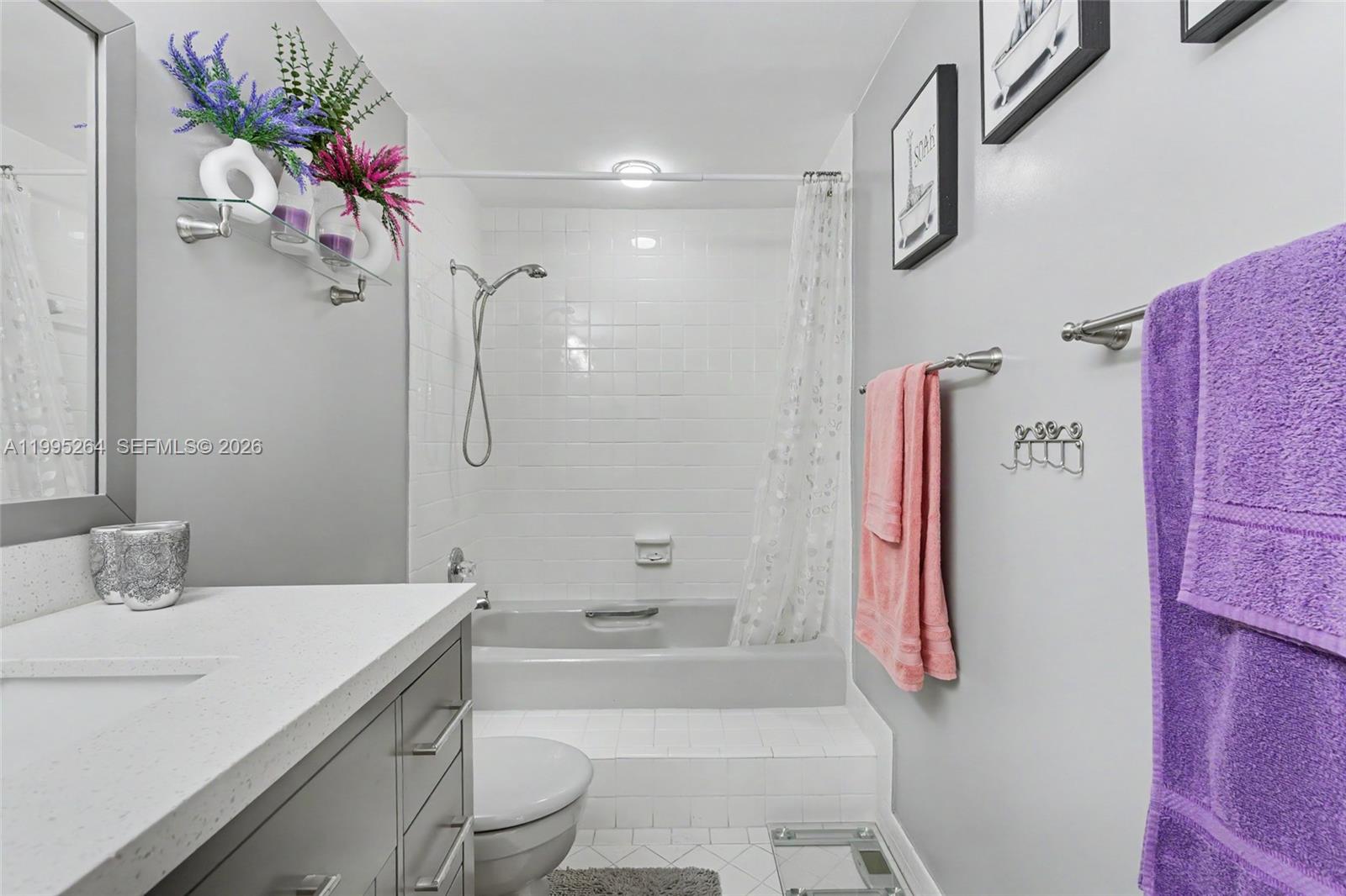 See details 700 2 / 2 1284 sq. ft. $ 2026-04-05 0 Photo