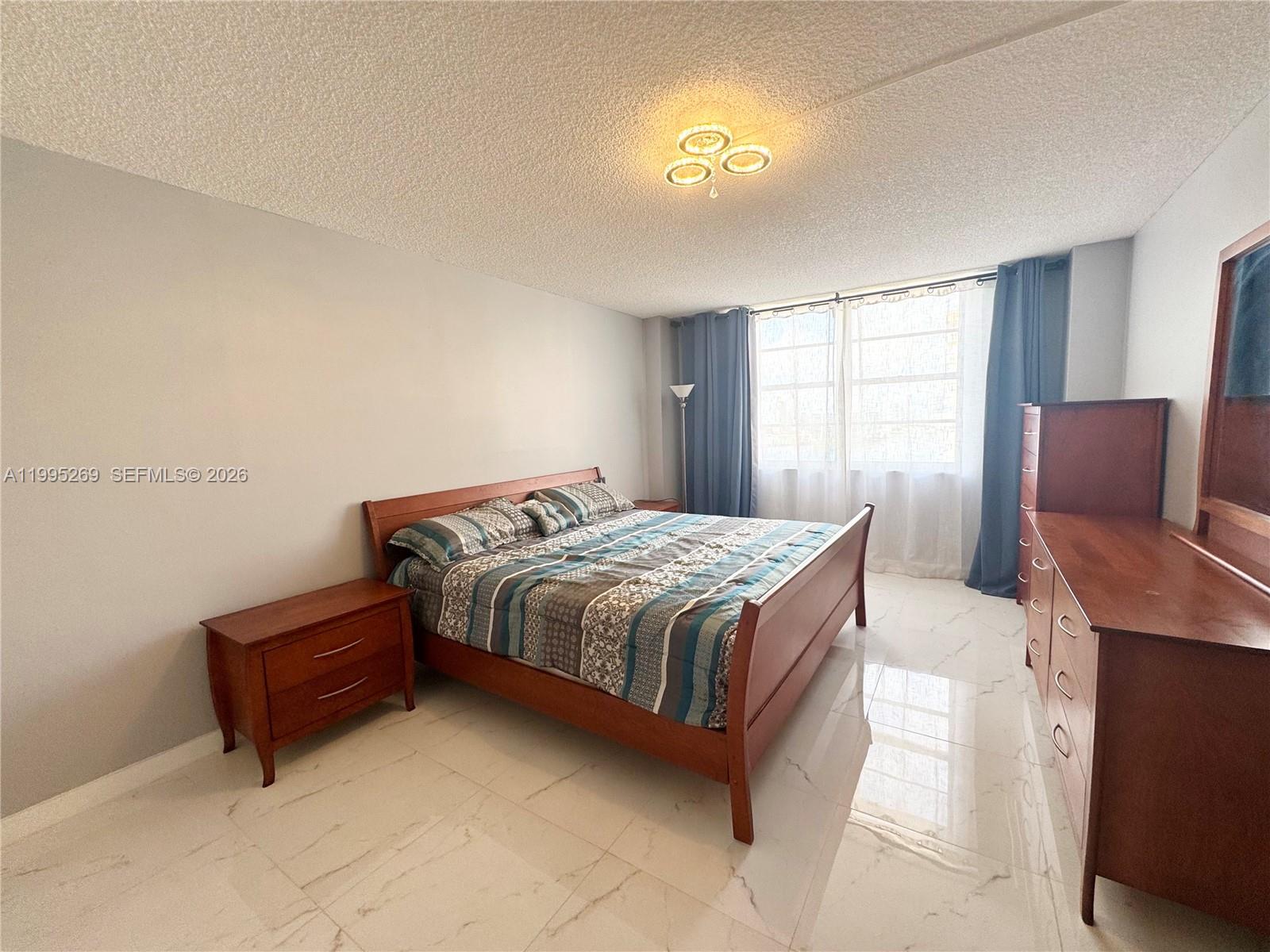 See details 1912 2 / 2 1087 sq. ft. $ 2026-04-09 0 Photo