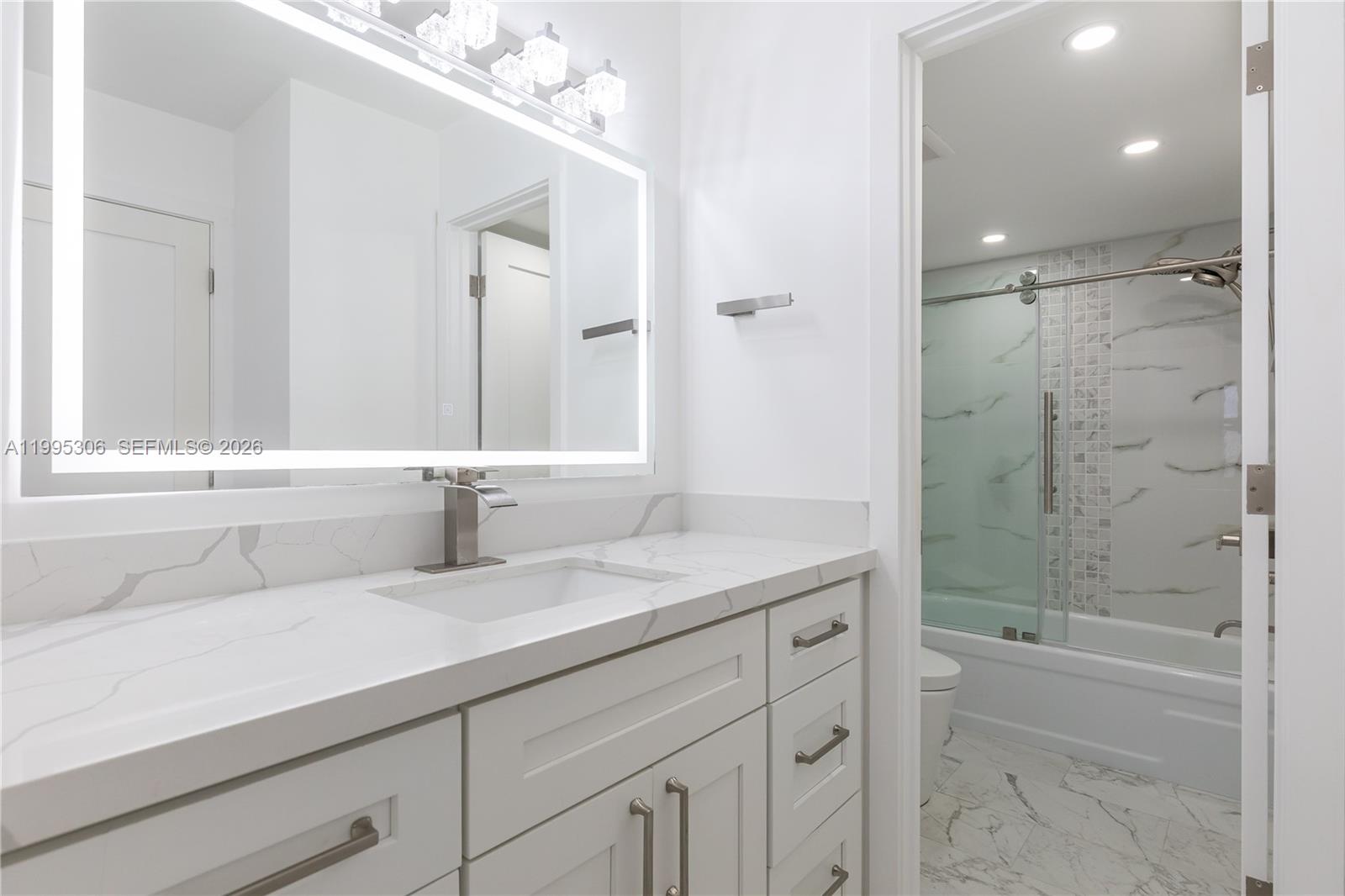 Photo of 2201 Ocean Dr  #902, Hollywood, Florida, 33019 - 