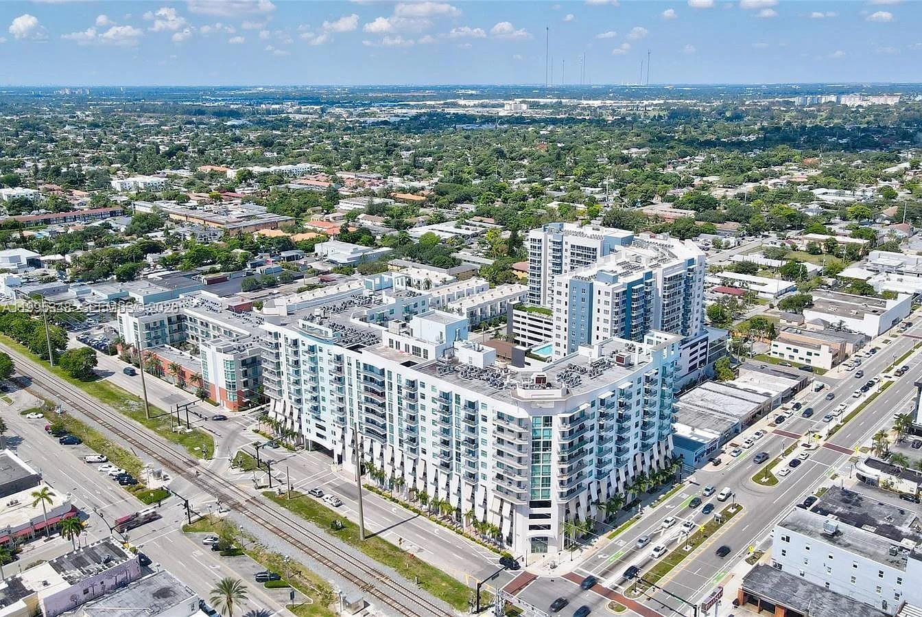 Photo of 140 Dixie Hwy  #1019, Hollywood, Florida, 33020 - 