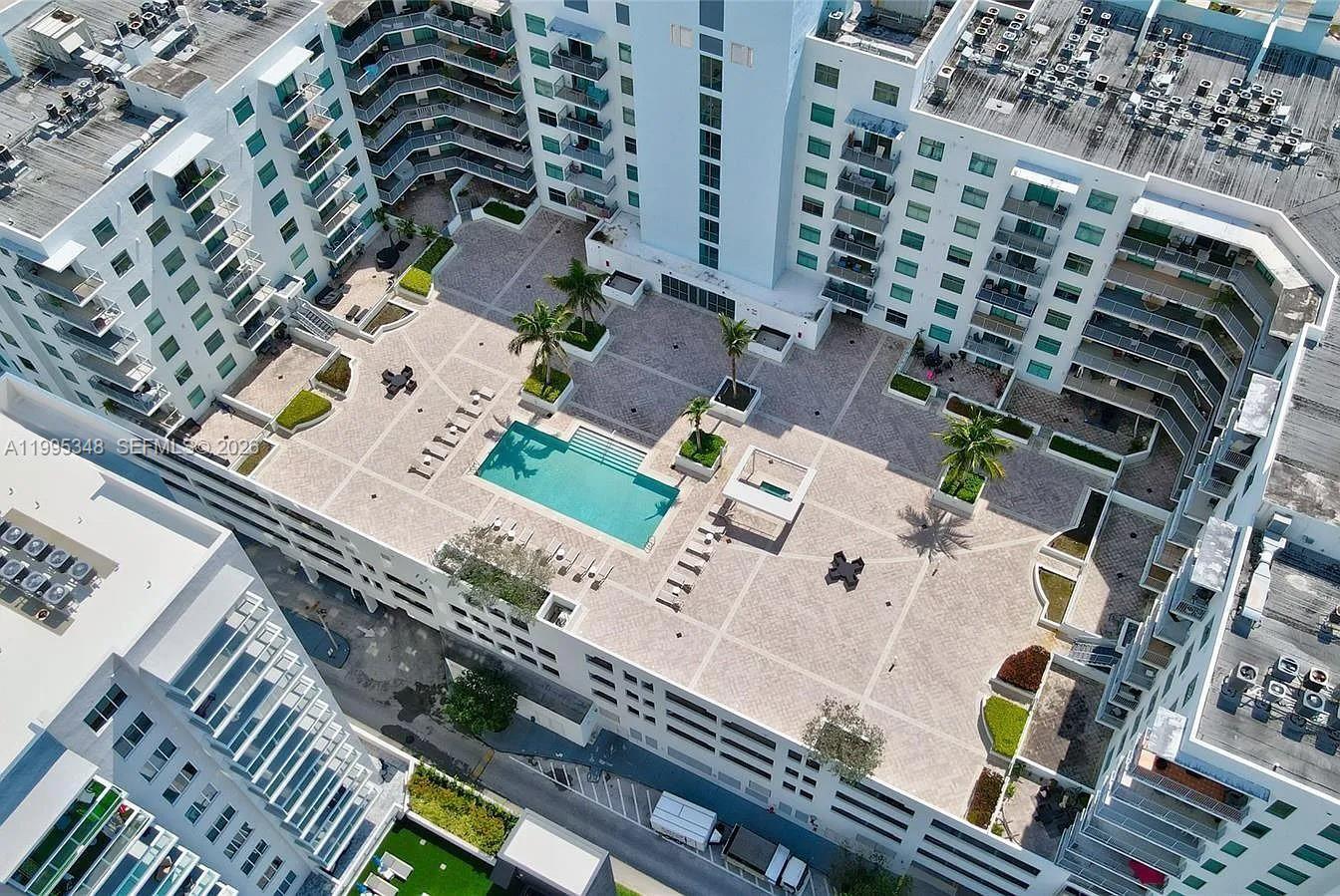 Photo of 140 Dixie Hwy  #1019, Hollywood, Florida, 33020 - 