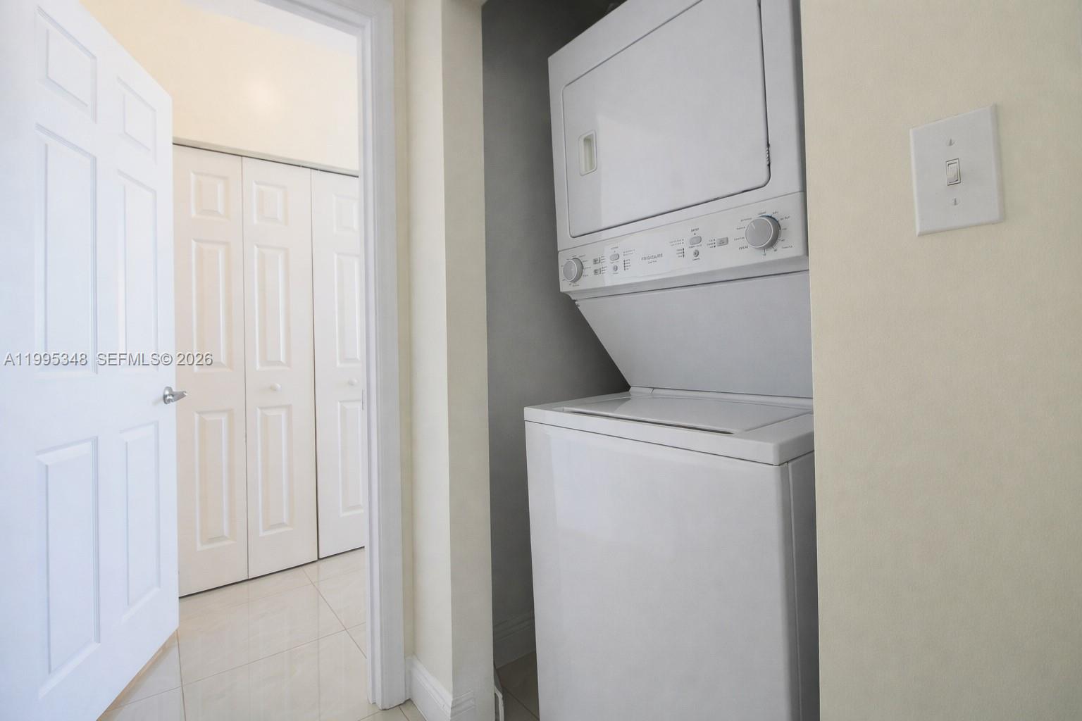 Photo of 140 Dixie Hwy  #1019, Hollywood, Florida, 33020 - 