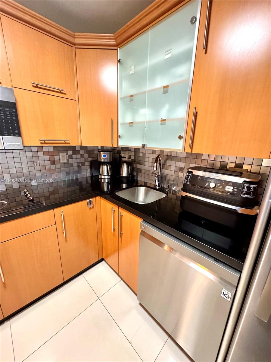 Photo of 3725 Ocean Dr  #1221, Hollywood, Florida, 33019 - 