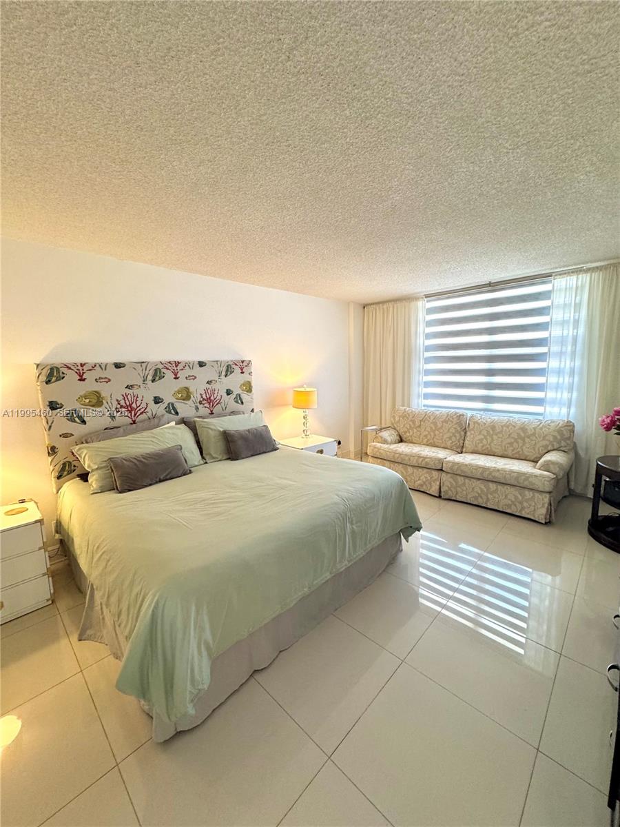 Photo of 3725 Ocean Dr  #1221, Hollywood, Florida, 33019 - 