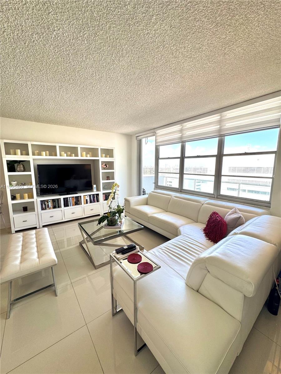 Photo of 3725 Ocean Dr  #1221, Hollywood, Florida, 33019 - 