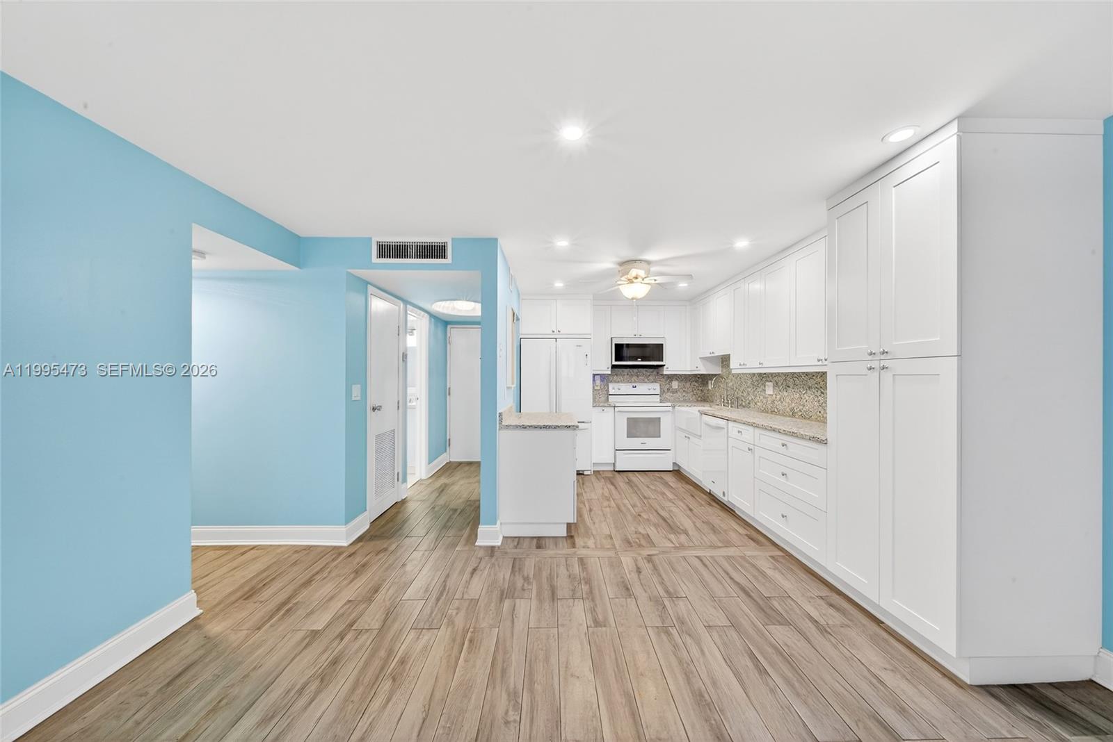 Photo of 2301 Ocean Dr  #2302, Hollywood, Florida, 33019 - 