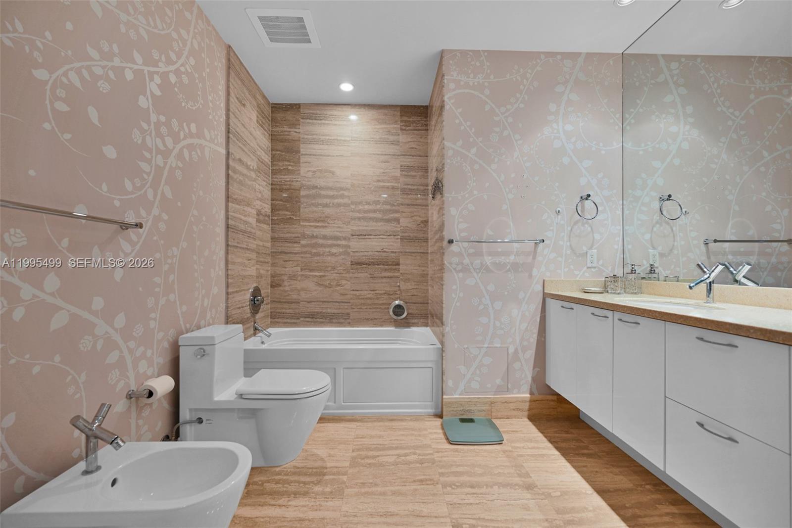 2405 2 / 2 1435 sq. ft. $ 2026-04-06 0 Photo