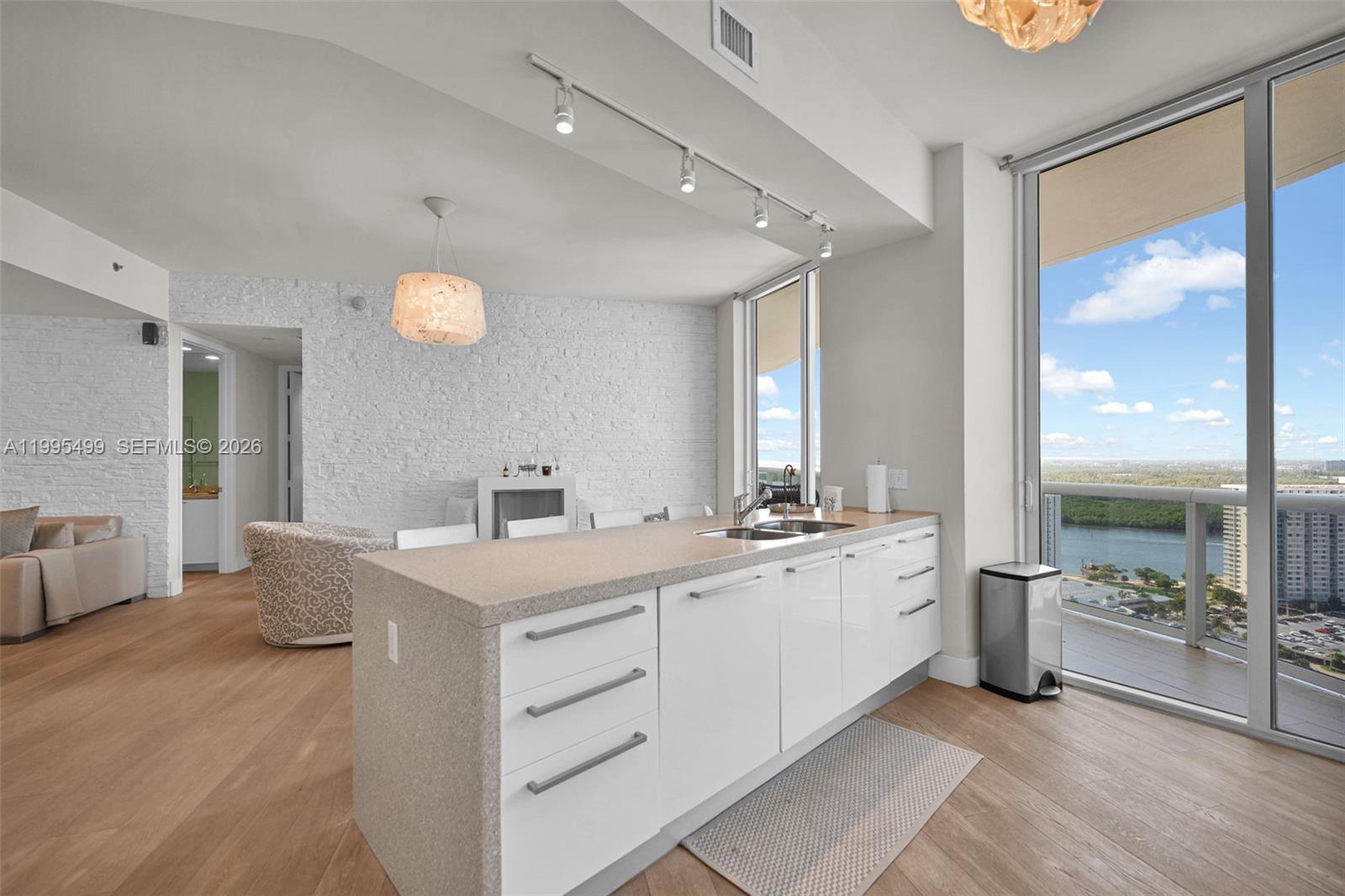 2405 2 / 2 1435 sq. ft. $ 2026-04-06 0 Photo