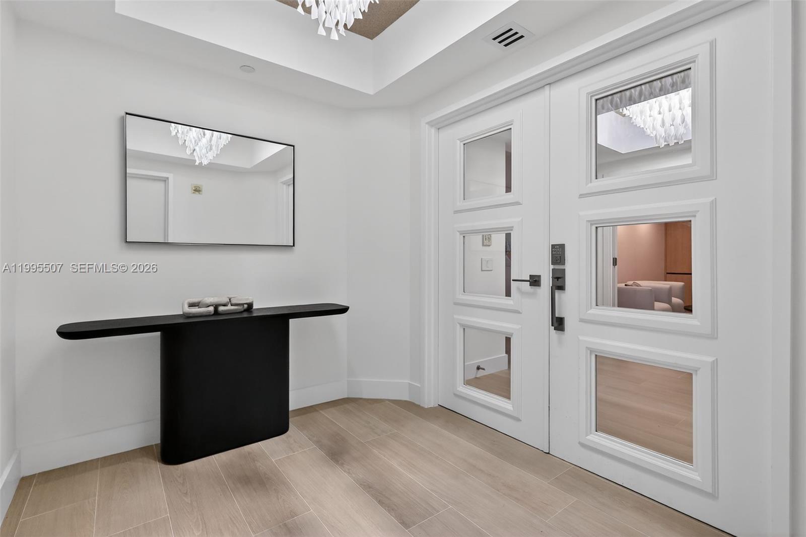 2102 3 / 4 2840 sq. ft. $ 2026-04-06 0 Photo