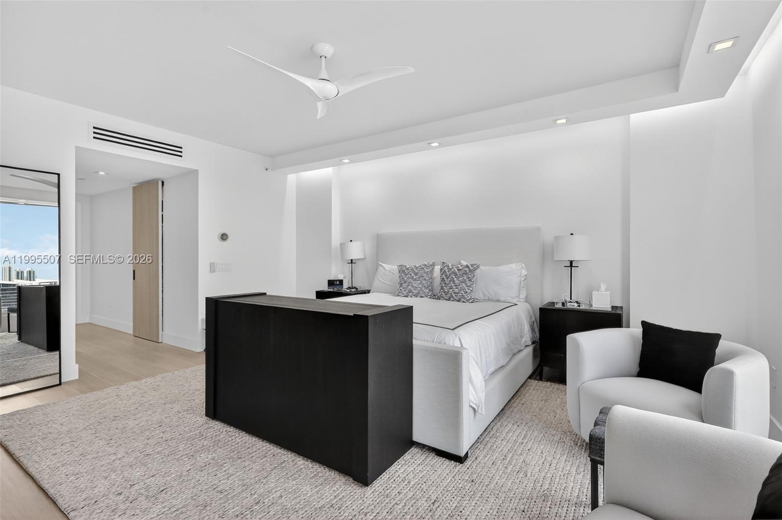 2102 3 / 4 2840 sq. ft. $ 2026-04-06 0 Photo