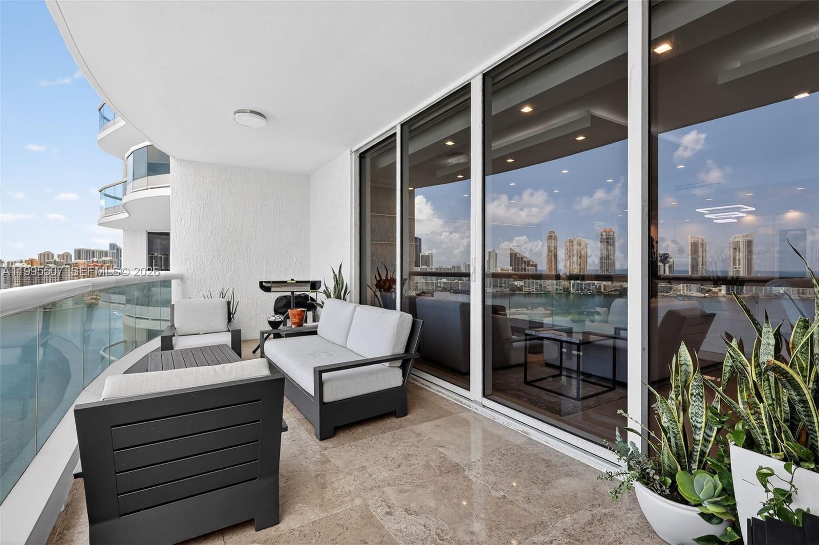 2102 3 / 4 2840 sq. ft. $ 2026-04-06 0 Photo