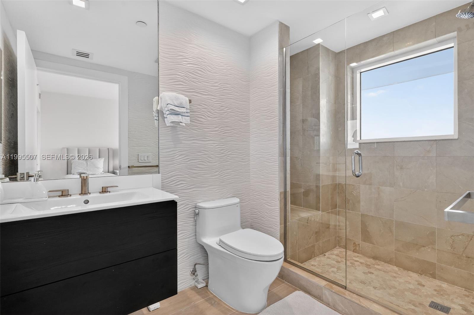 2102 3 / 4 2840 sq. ft. $ 2026-04-06 0 Photo