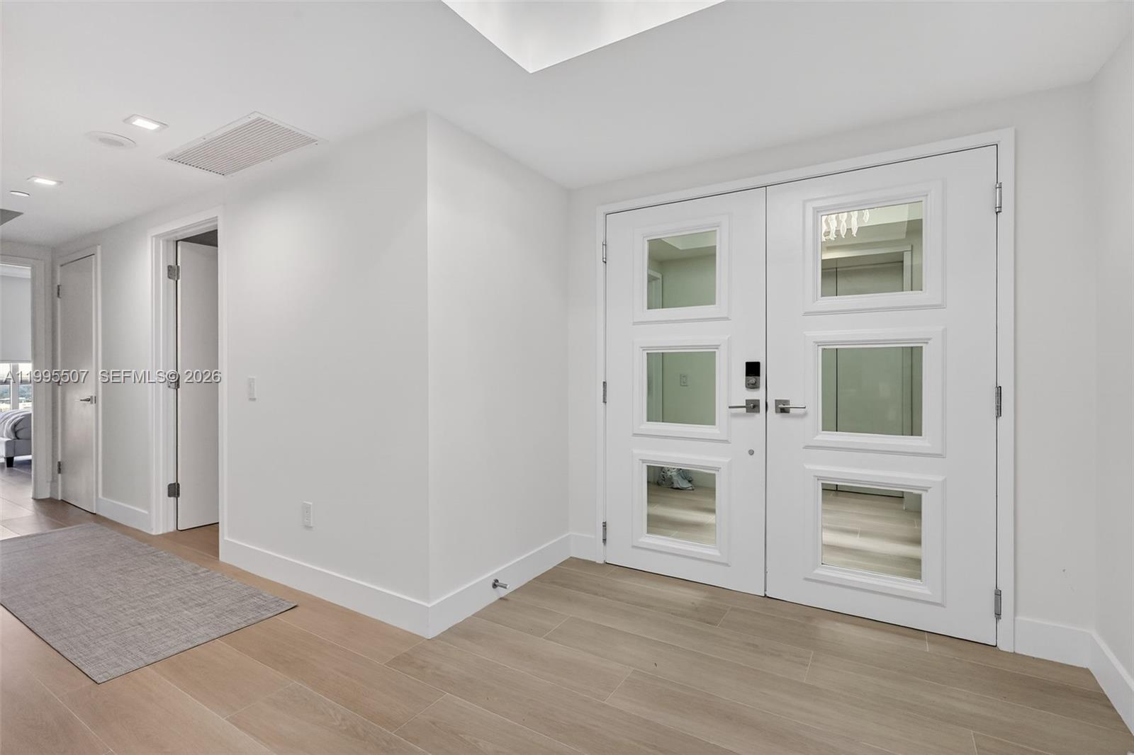 2102 3 / 4 2840 sq. ft. $ 2026-04-06 0 Photo