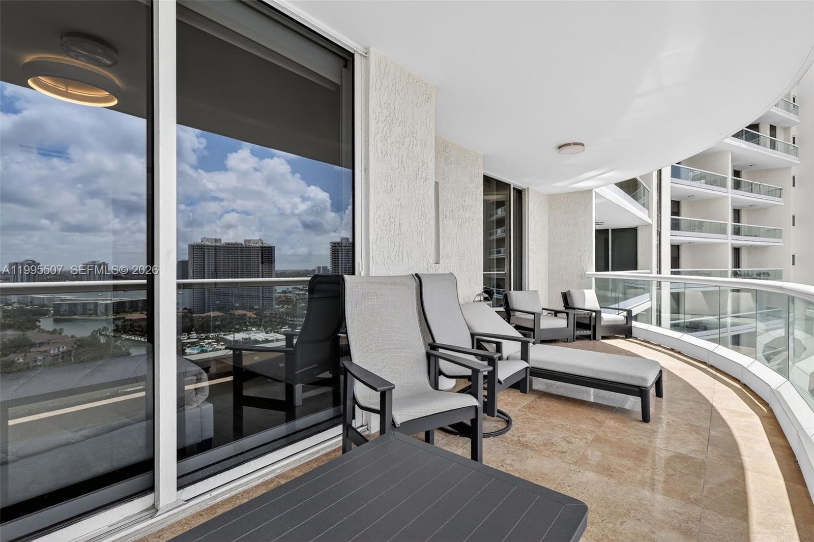 2102 3 / 4 2840 sq. ft. $ 2026-04-06 0 Photo