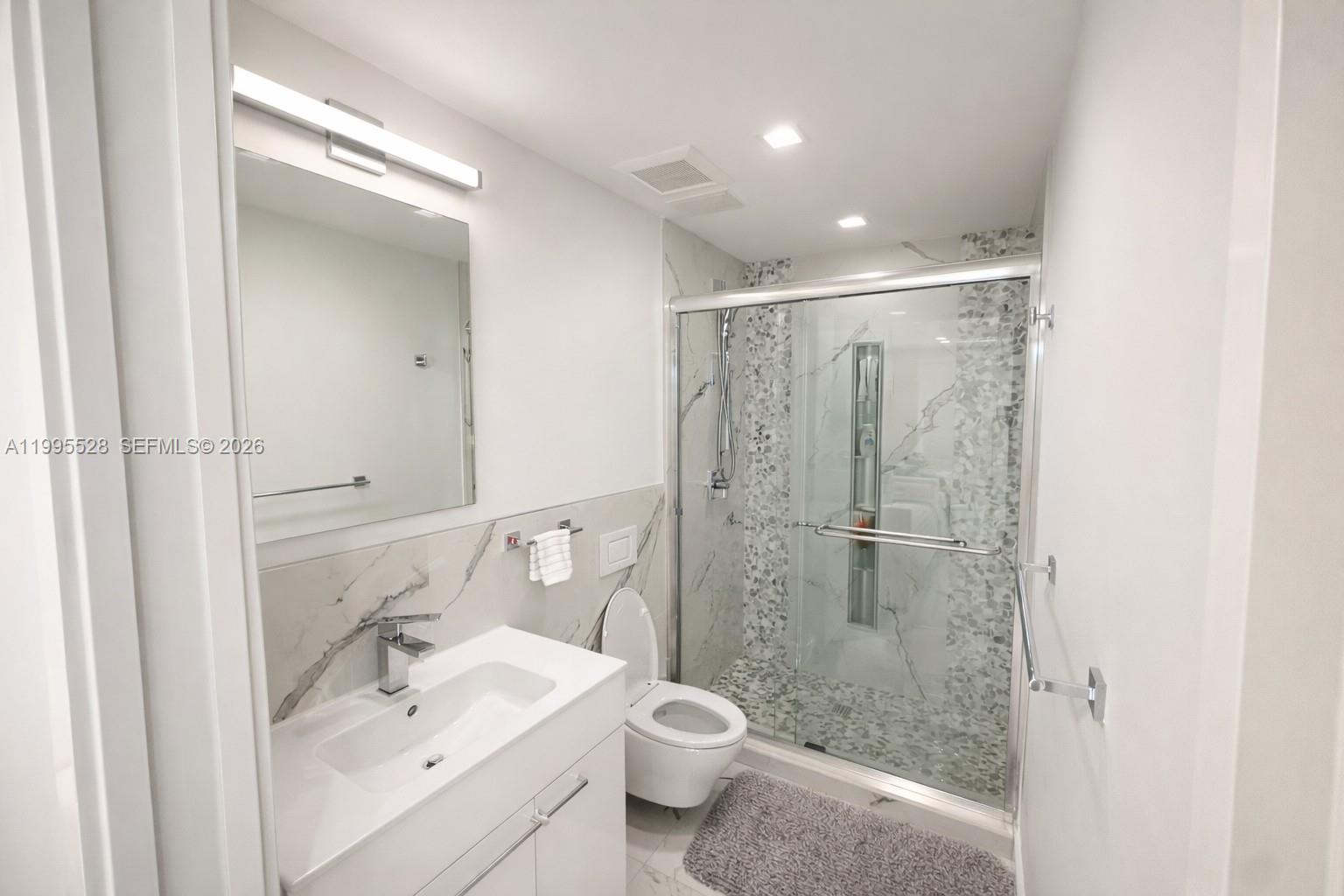 Photo of 19500 Turnberry Way  #14C, Aventura, Florida, 33180 - Bedroom 1 Full Bath