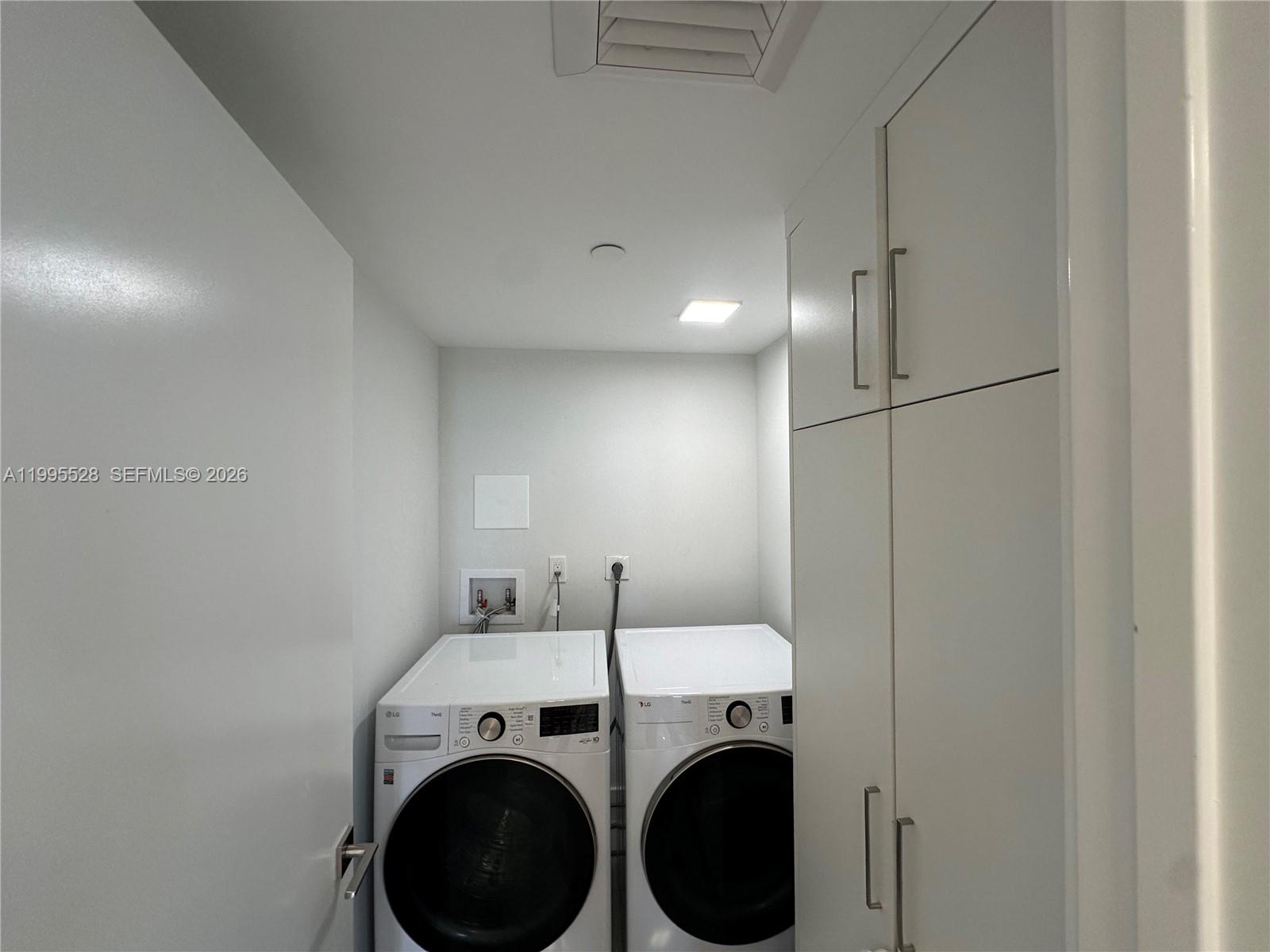 Photo of 19500 Turnberry Way  #14C, Aventura, Florida, 33180 - Inside Unit
