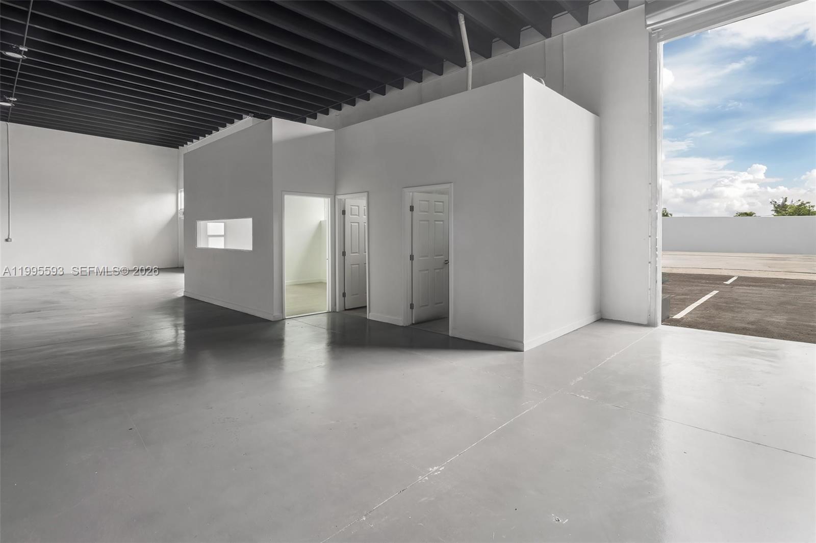   /   sq. ft. $ 2026-04-06 0 Photo