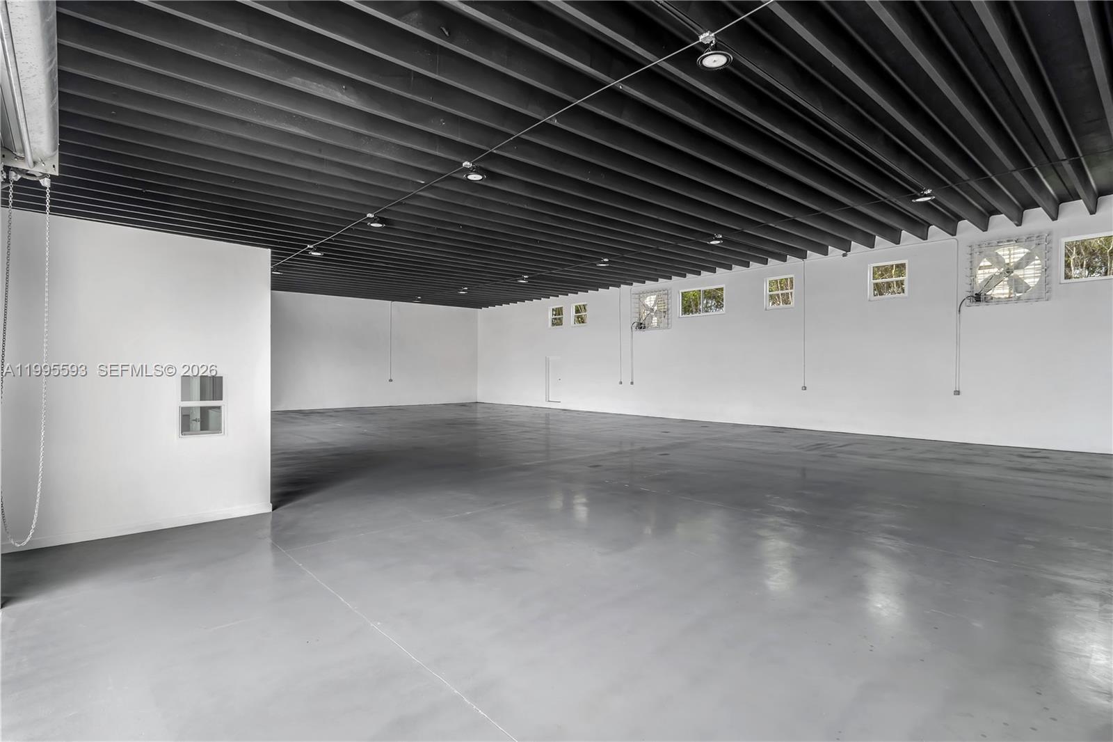   /   sq. ft. $ 2026-04-06 0 Photo