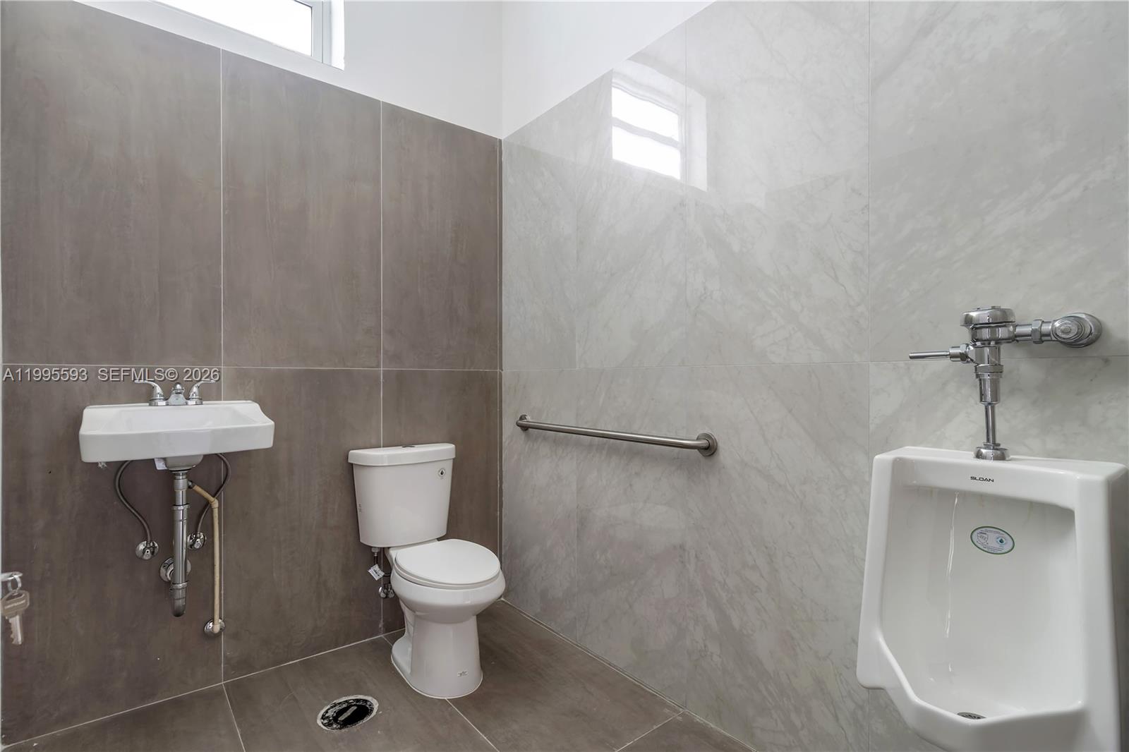   /   sq. ft. $ 2026-04-06 0 Photo