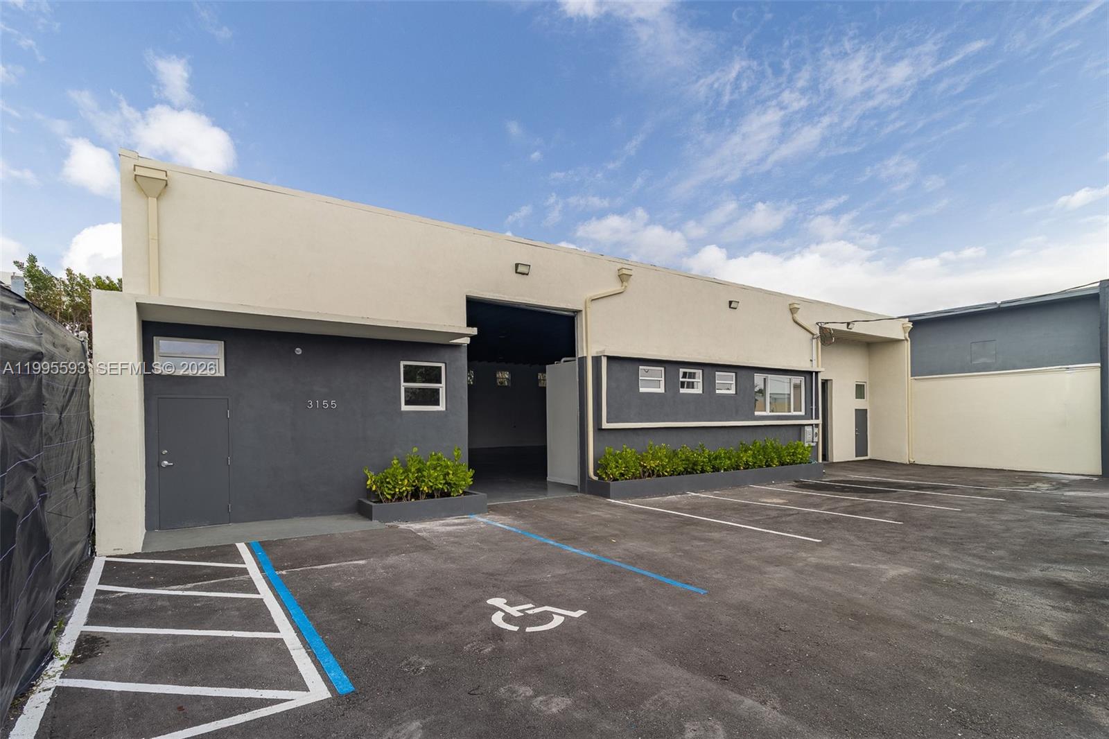   /   sq. ft. $ 2026-04-06 0 Photo