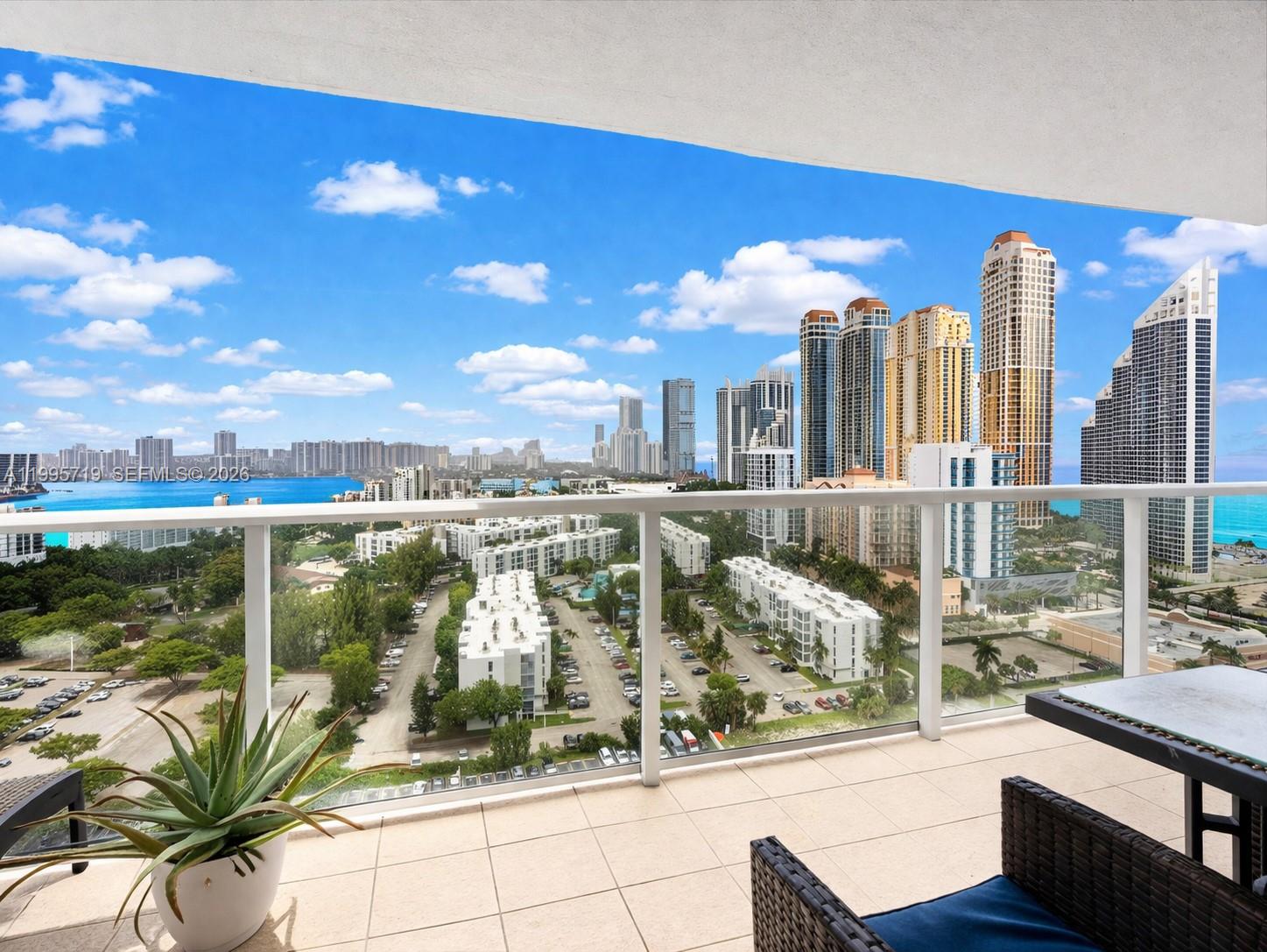 See details 2404 2 / 2 1552 sq. ft. $ 2026-05-28 0 Photo