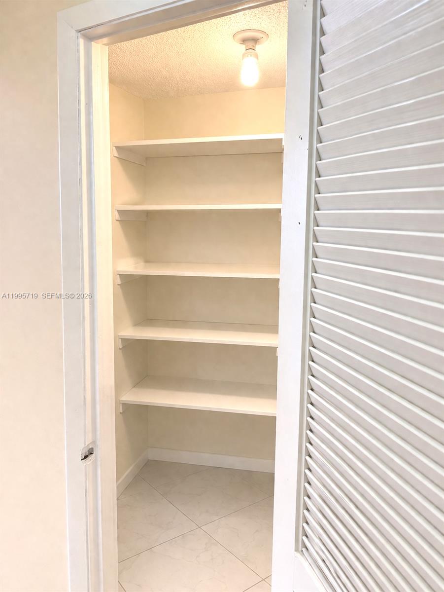 See details 2404 2 / 2 1552 sq. ft. $ 2026-05-28 0 Photo