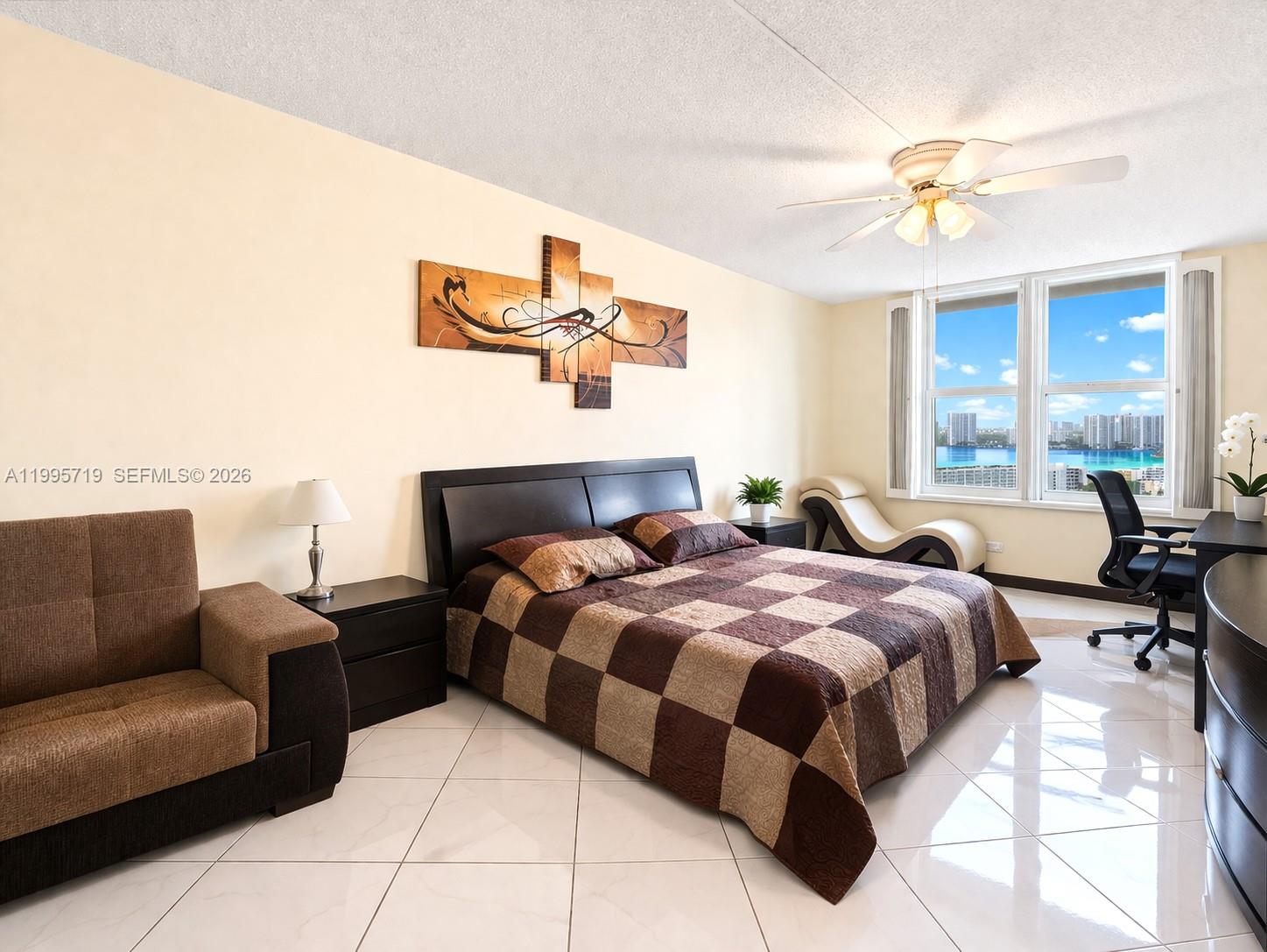 See details 2404 2 / 2 1552 sq. ft. $ 2026-05-28 0 Photo