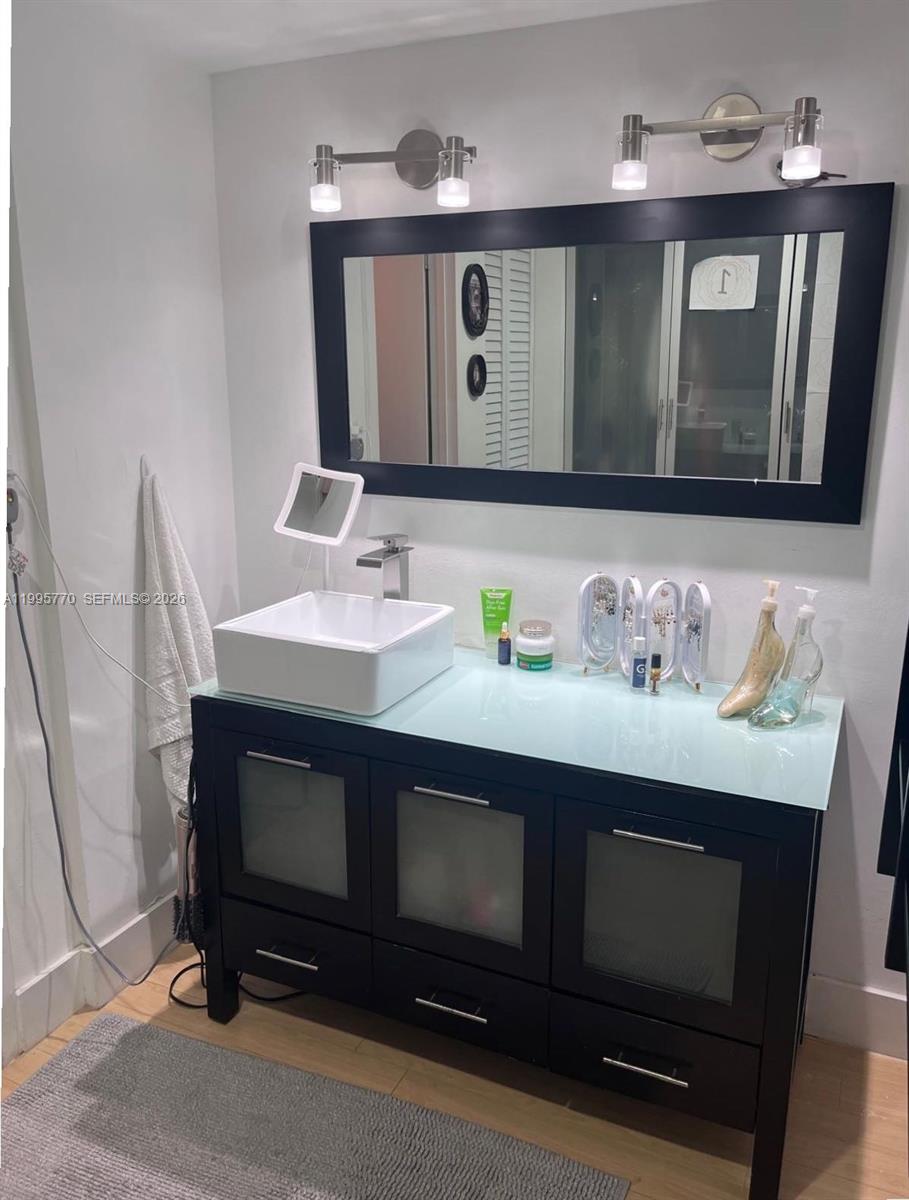 725 2 / 2 1357 sq. ft. $ 2026-05-11 0 Photo