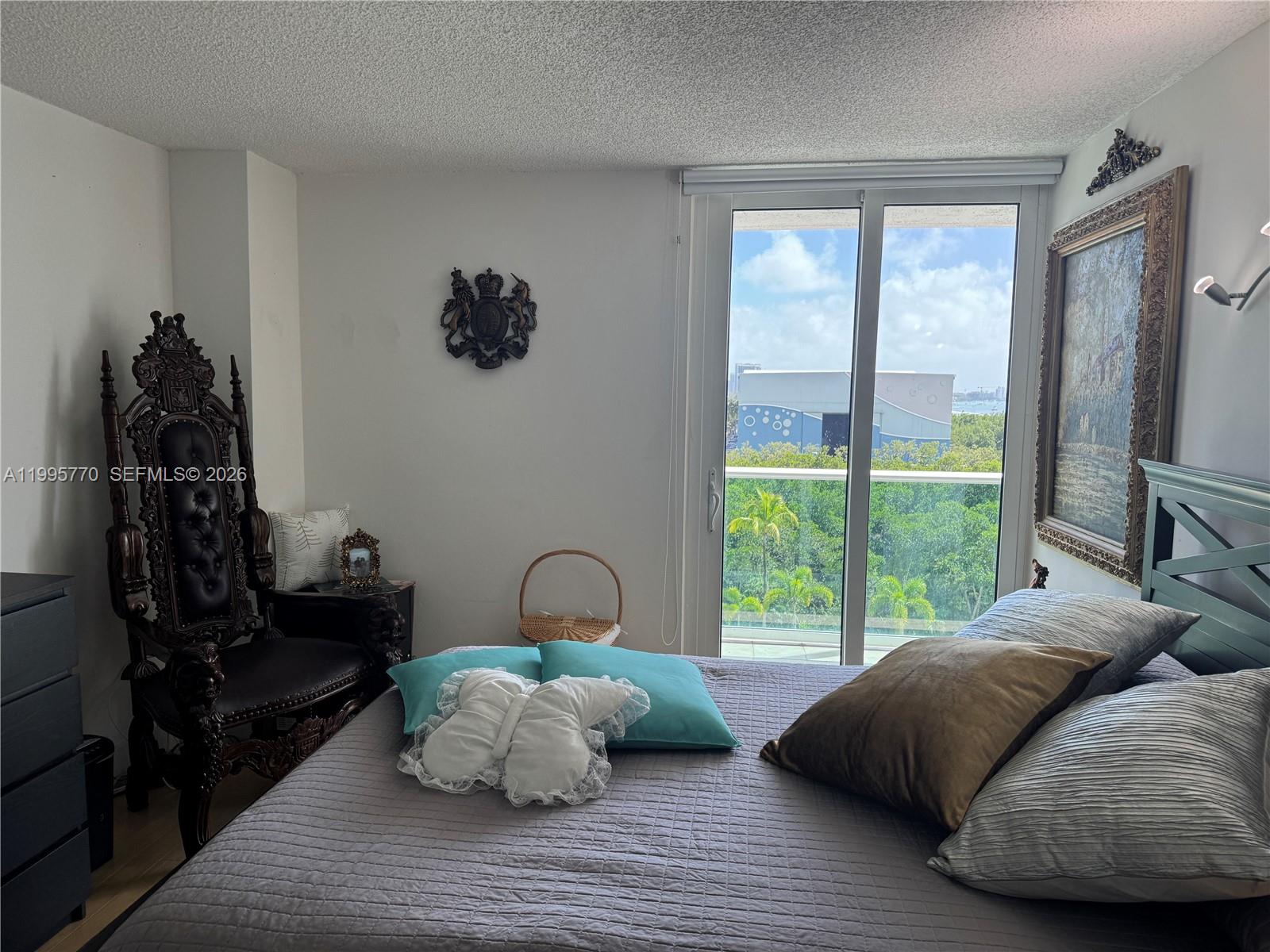 725 2 / 2 1357 sq. ft. $ 2026-05-11 0 Photo