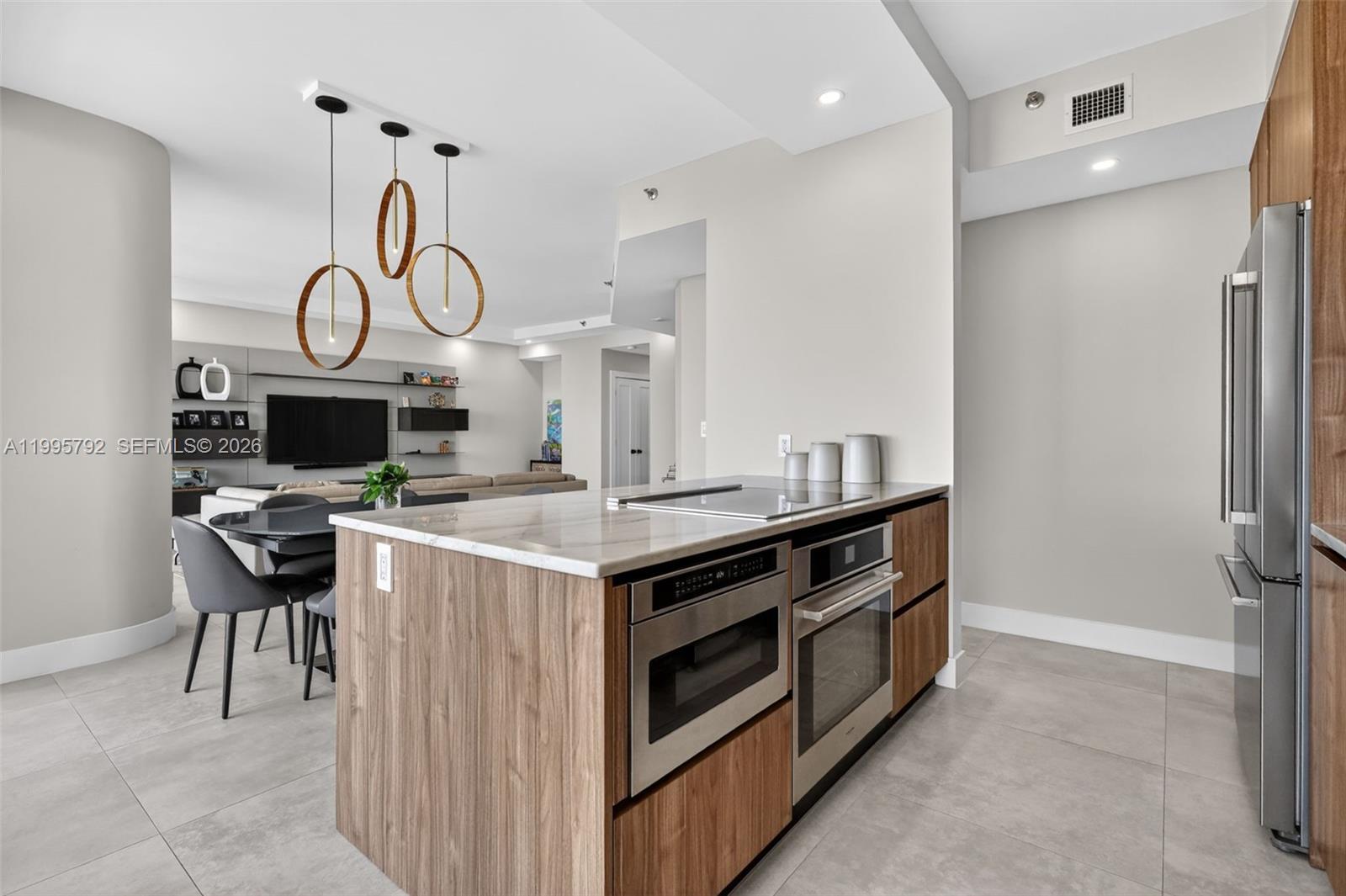 See details 3107 3 / 3 1690 sq. ft. $ 2026-04-06 0 Photo