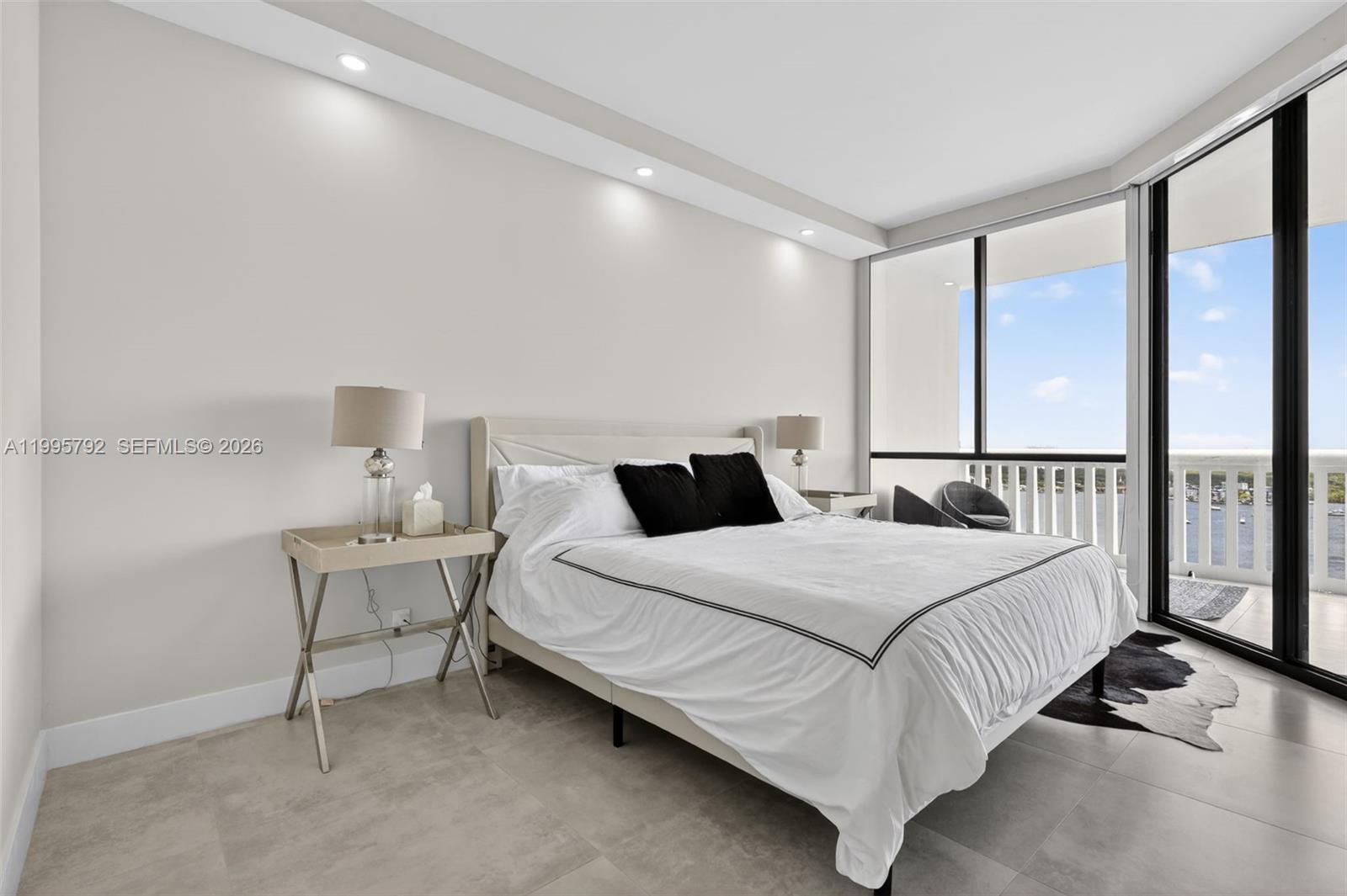 See details 3107 3 / 3 1690 sq. ft. $ 2026-04-06 0 Photo