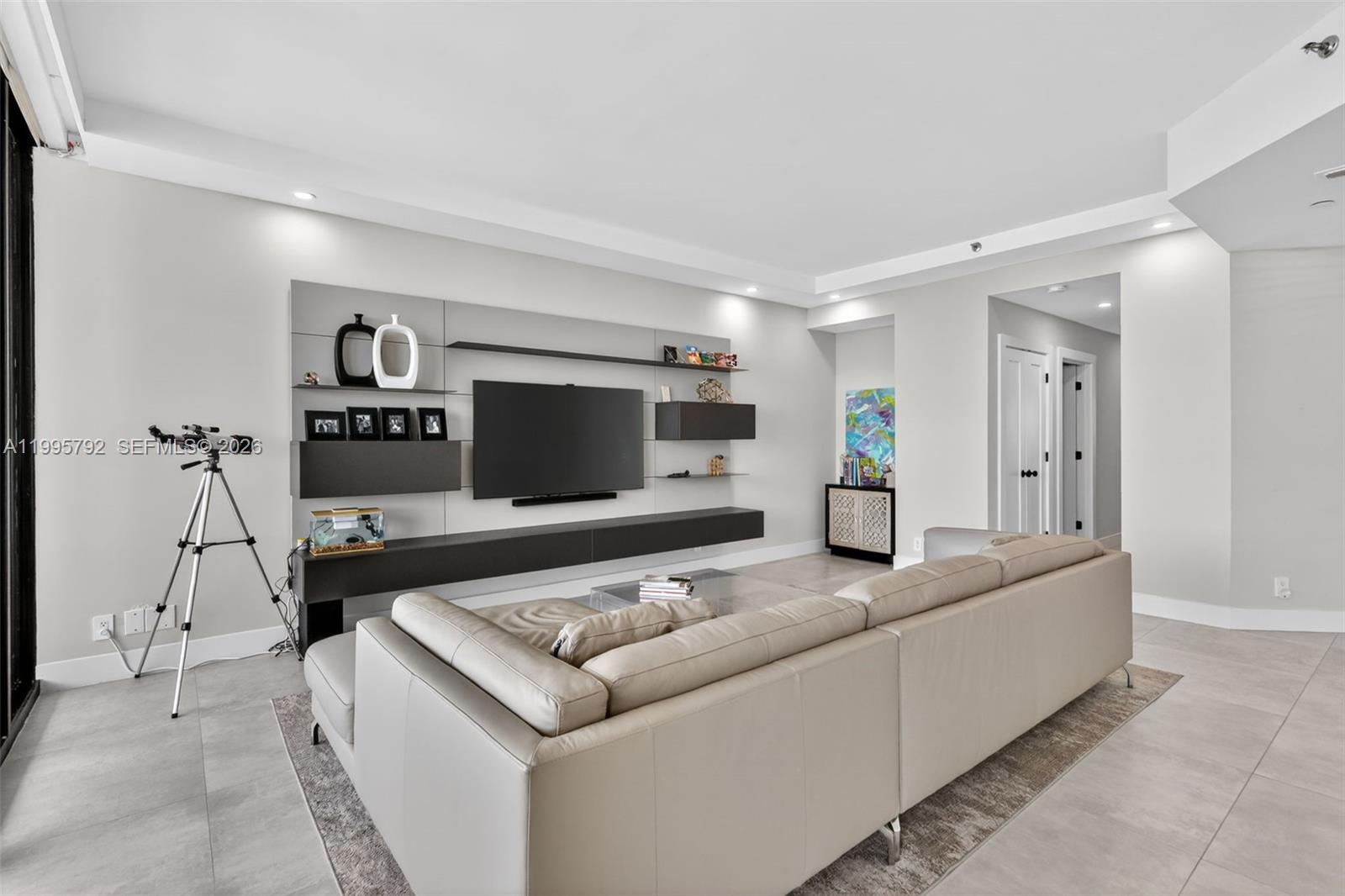 See details 3107 3 / 3 1690 sq. ft. $ 2026-04-06 0 Photo