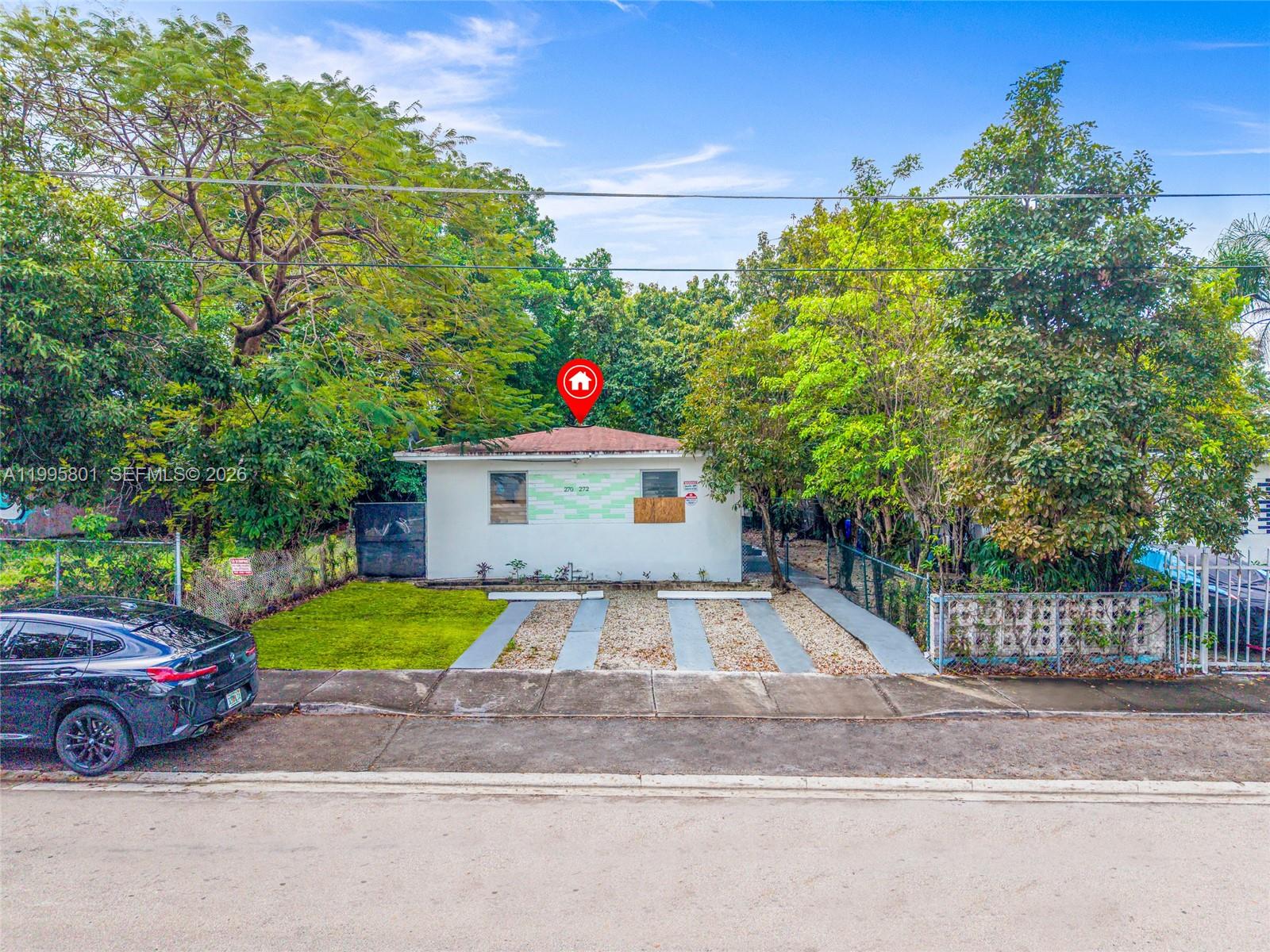   /  900 sq. ft. $ 2026-04-06 0 Photo