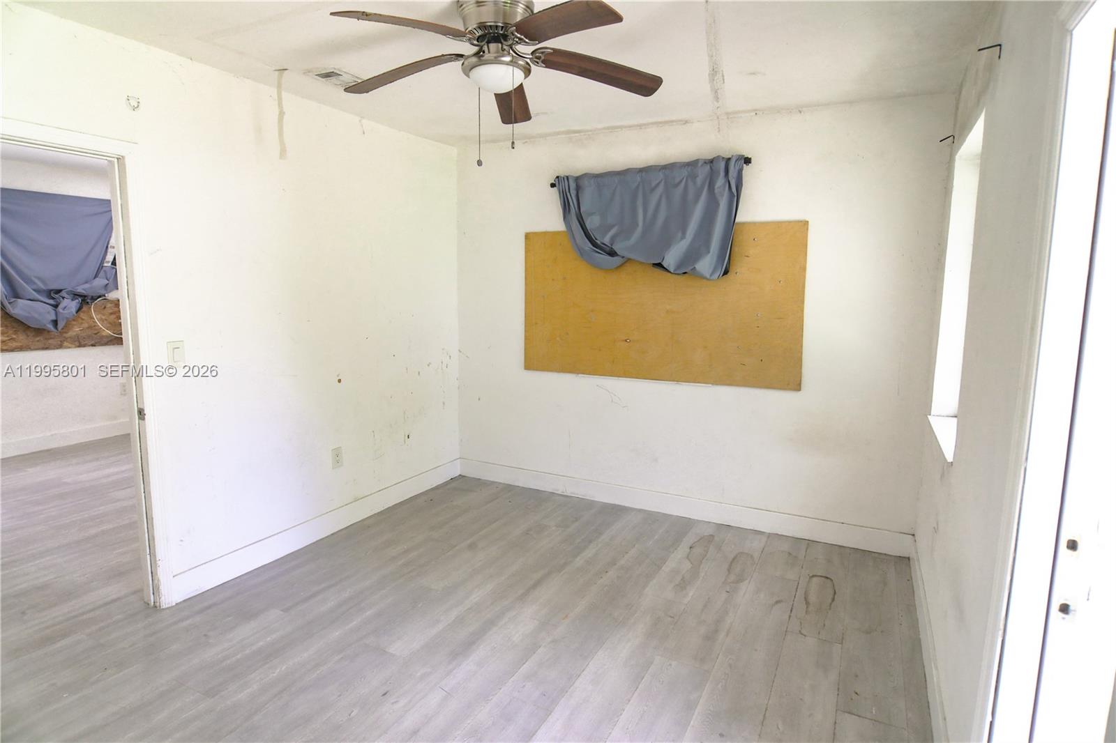   /  900 sq. ft. $ 2026-04-06 0 Photo